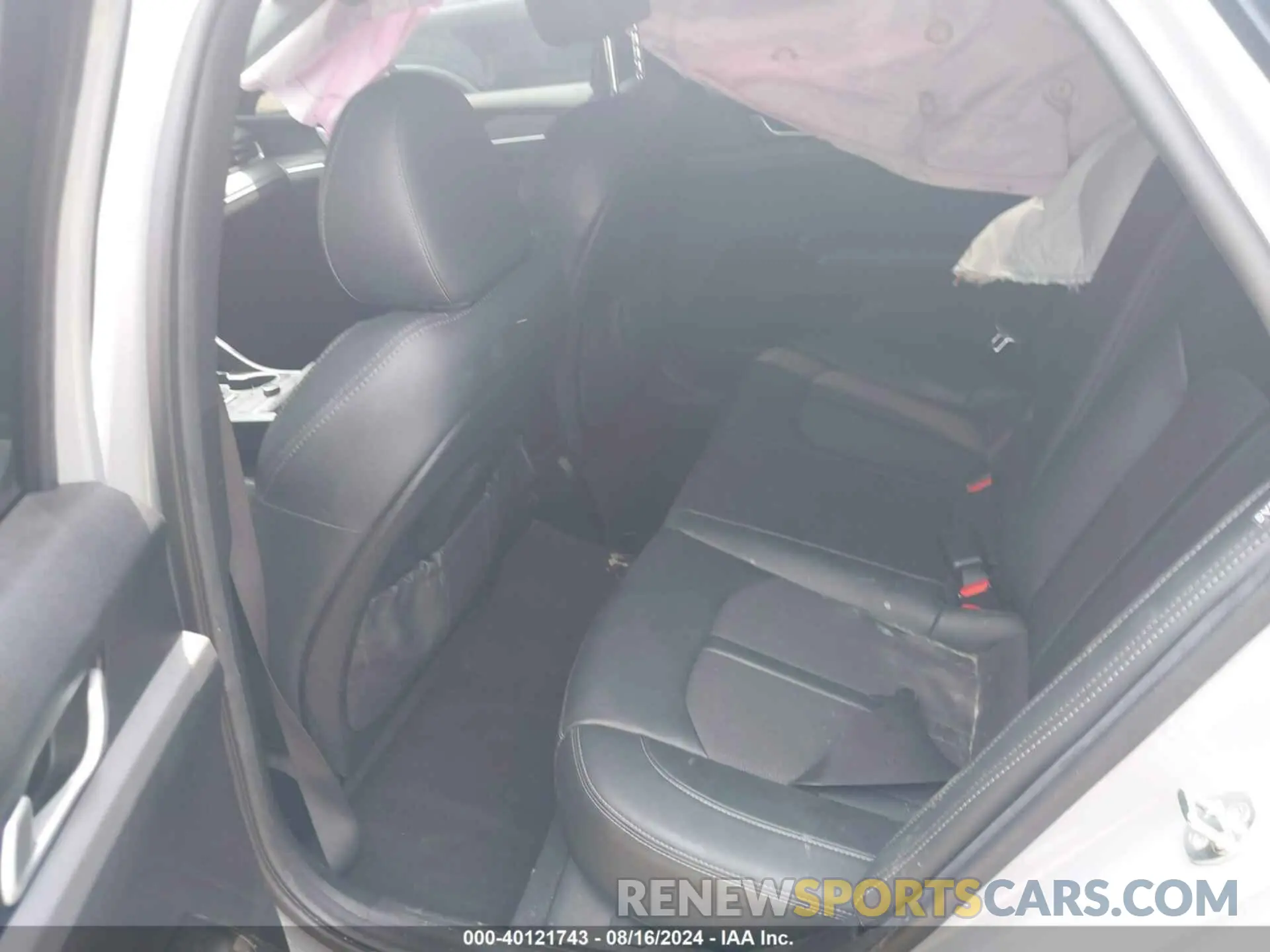 8 Photograph of a damaged car 5XXG64J26NG134876 KIA K5 2022