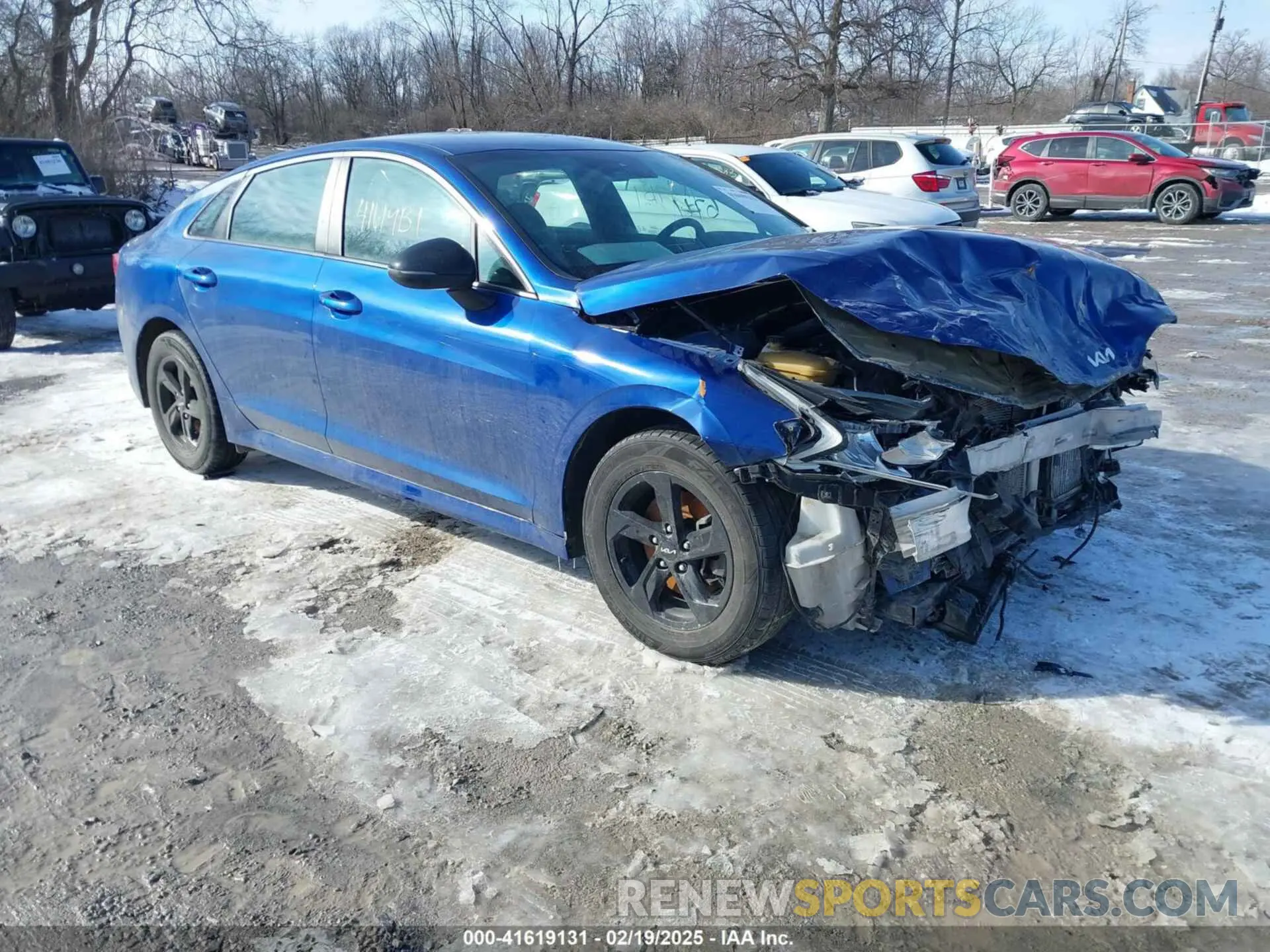 1 Photograph of a damaged car 5XXG64J26NG136711 KIA K5 2022