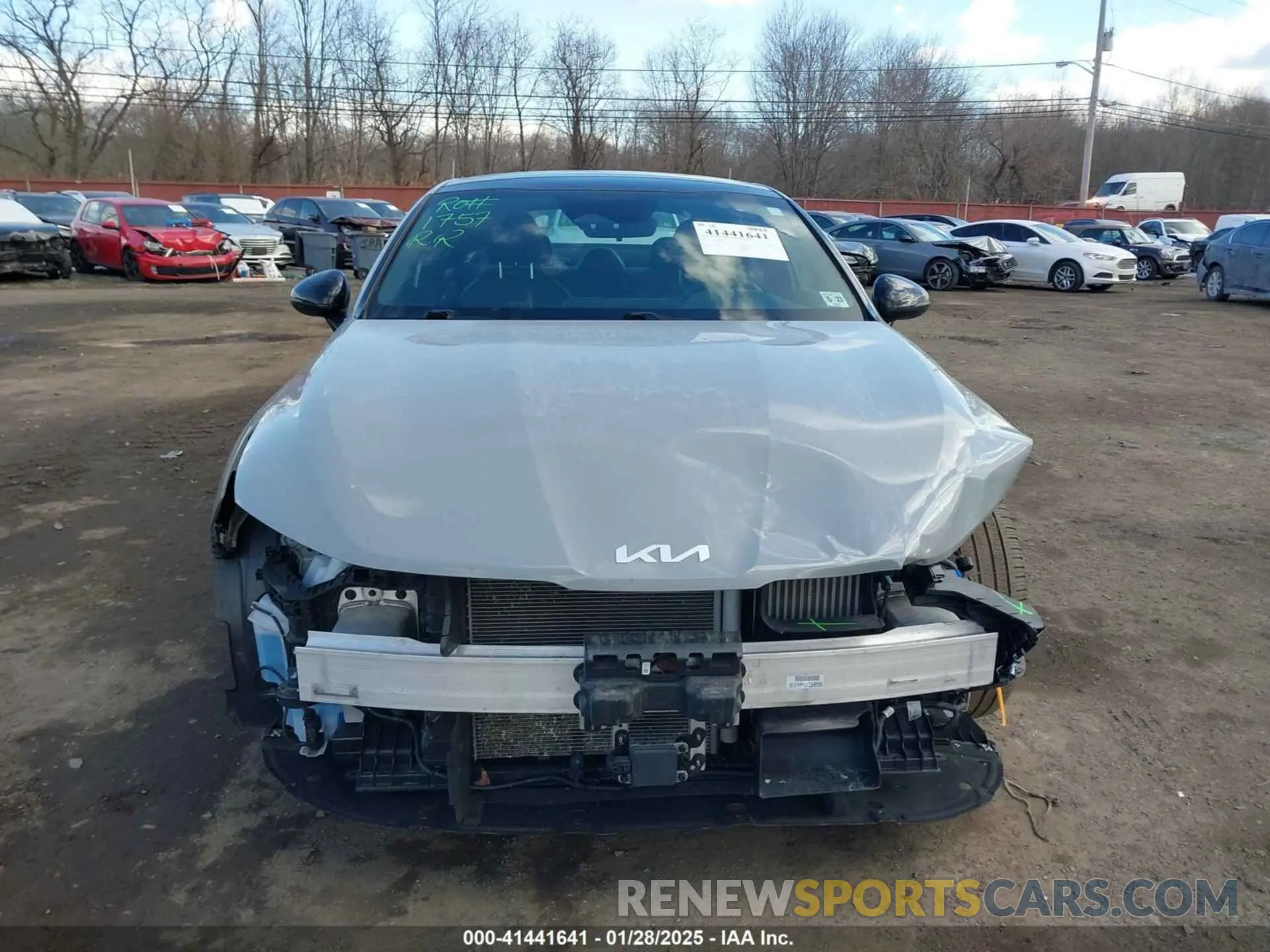 13 Photograph of a damaged car 5XXG64J26NG154612 KIA K5 2022