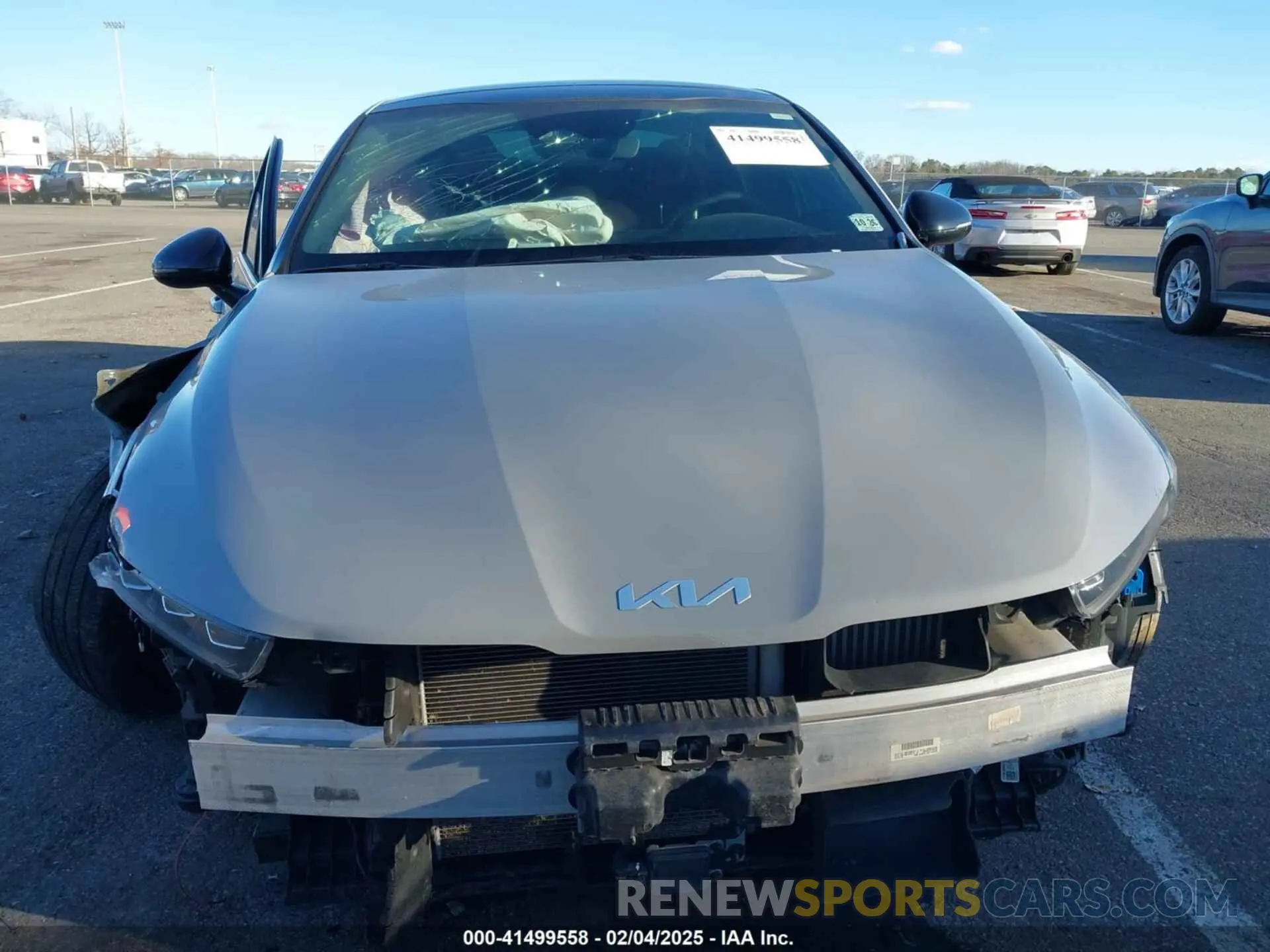 12 Photograph of a damaged car 5XXG64J27NG109923 KIA K5 2022