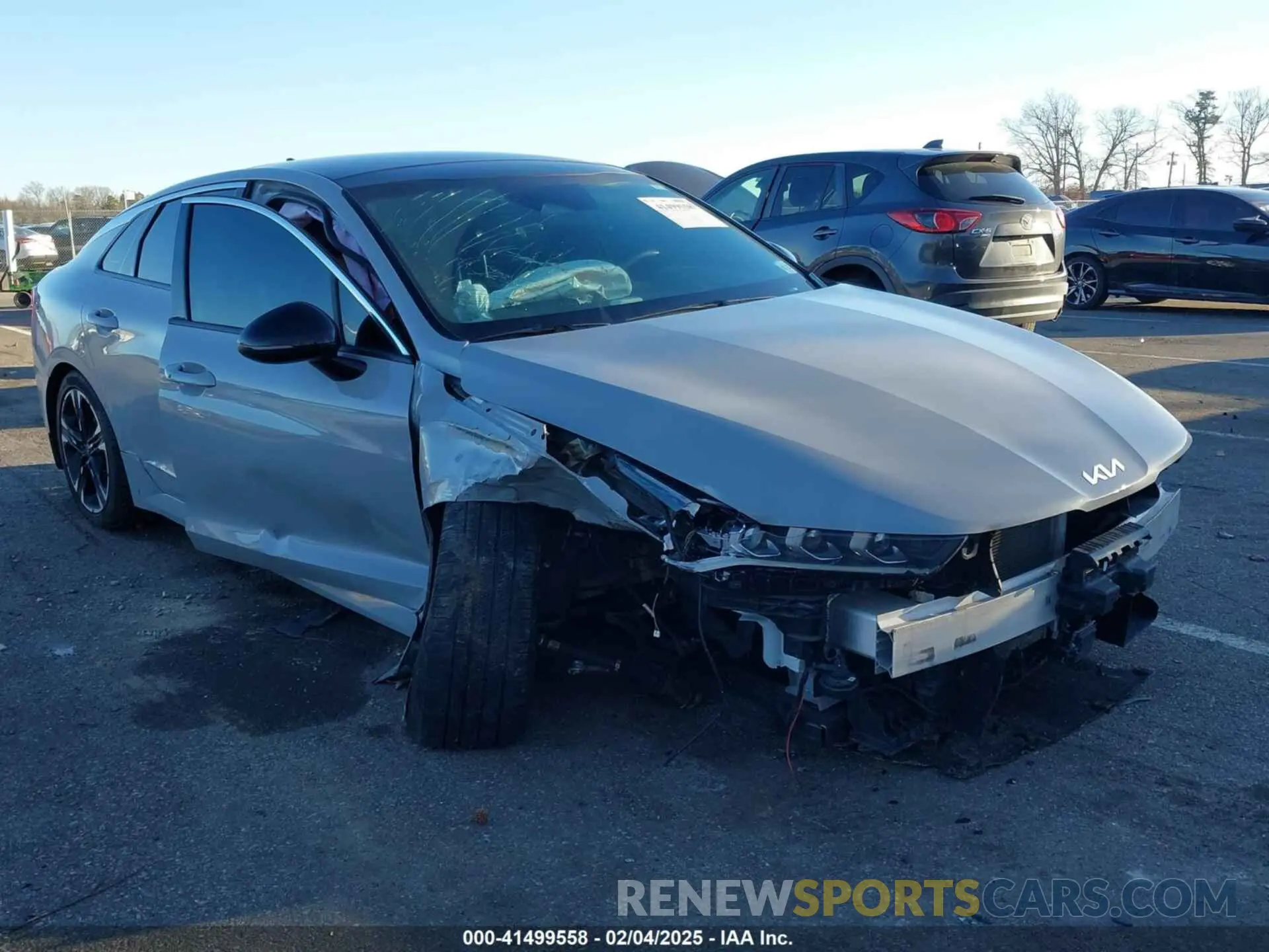 6 Photograph of a damaged car 5XXG64J27NG109923 KIA K5 2022