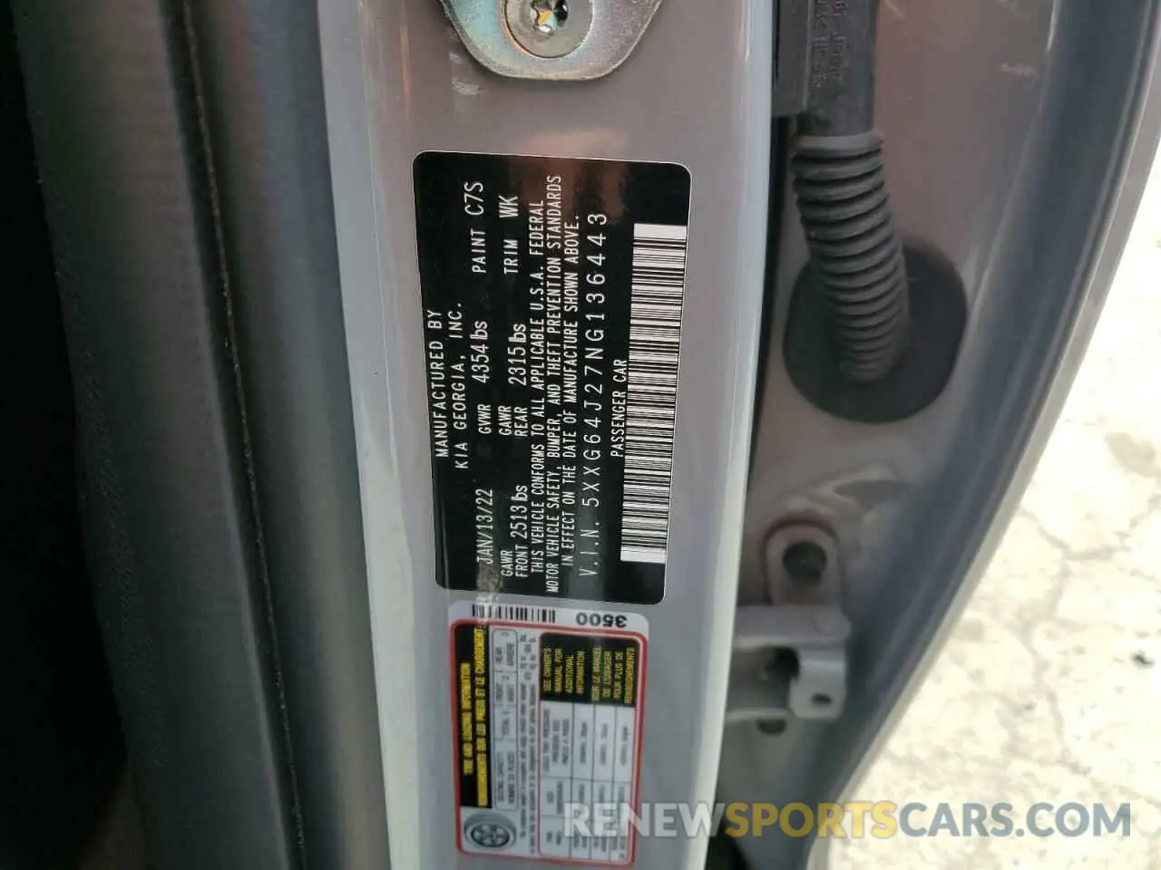 15 Photograph of a damaged car 5XXG64J27NG136443 KIA K5 2022