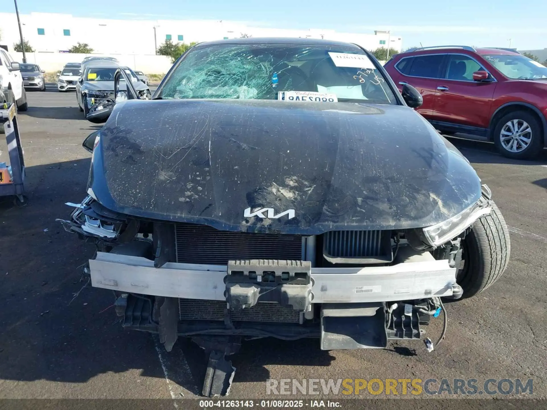 12 Photograph of a damaged car 5XXG64J27NG143389 KIA K5 2022