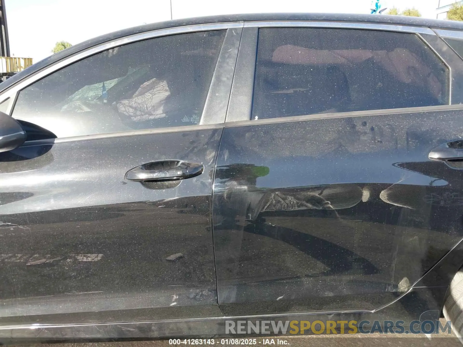 14 Photograph of a damaged car 5XXG64J27NG143389 KIA K5 2022