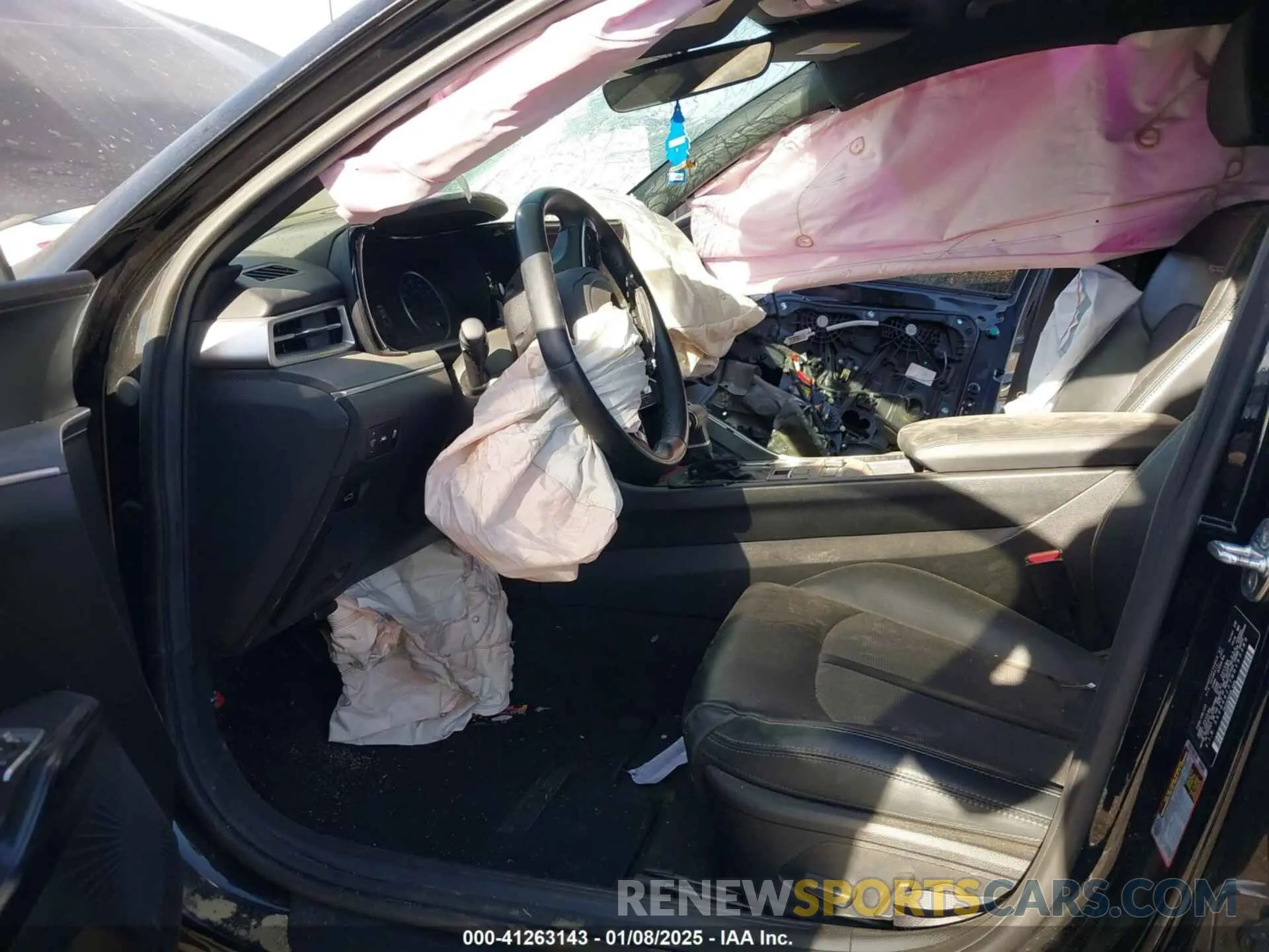 5 Photograph of a damaged car 5XXG64J27NG143389 KIA K5 2022