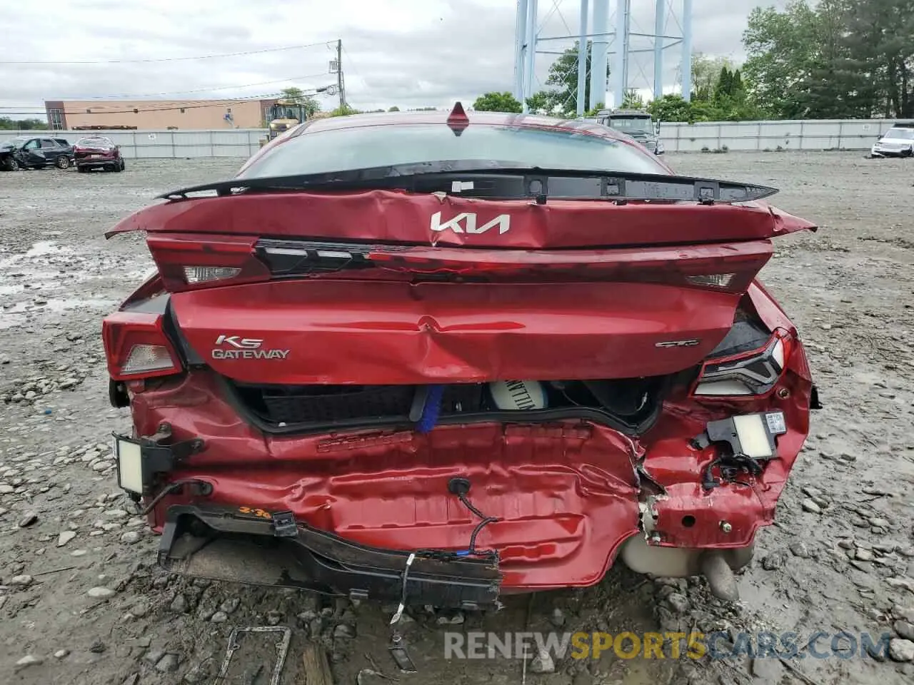 6 Photograph of a damaged car 5XXG64J27NG156966 KIA K5 2022