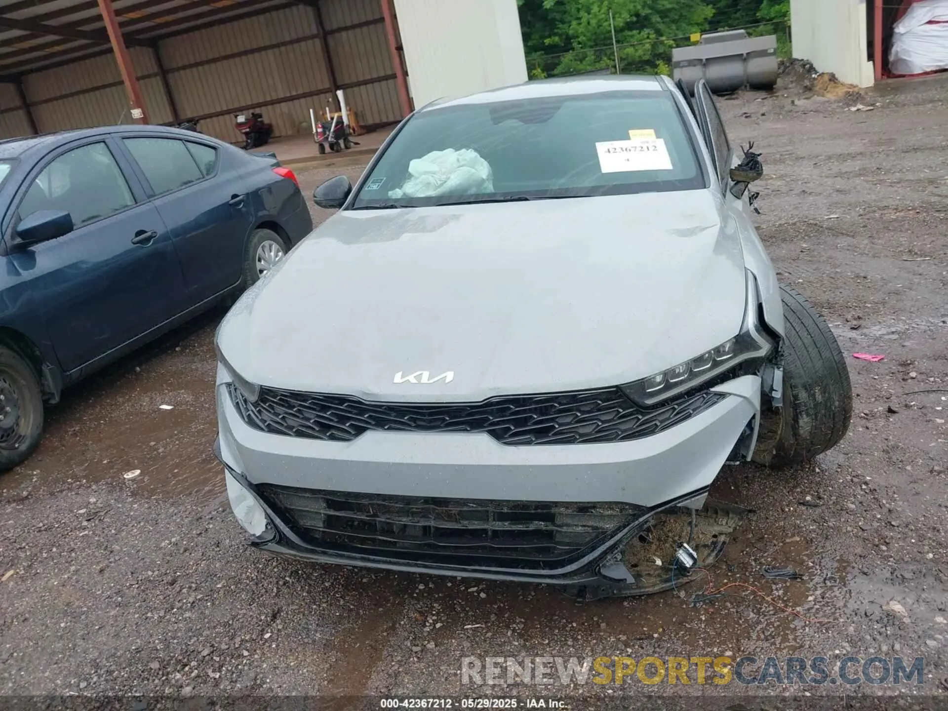 12 Photograph of a damaged car 5XXG64J27NG163268 KIA K5 2022