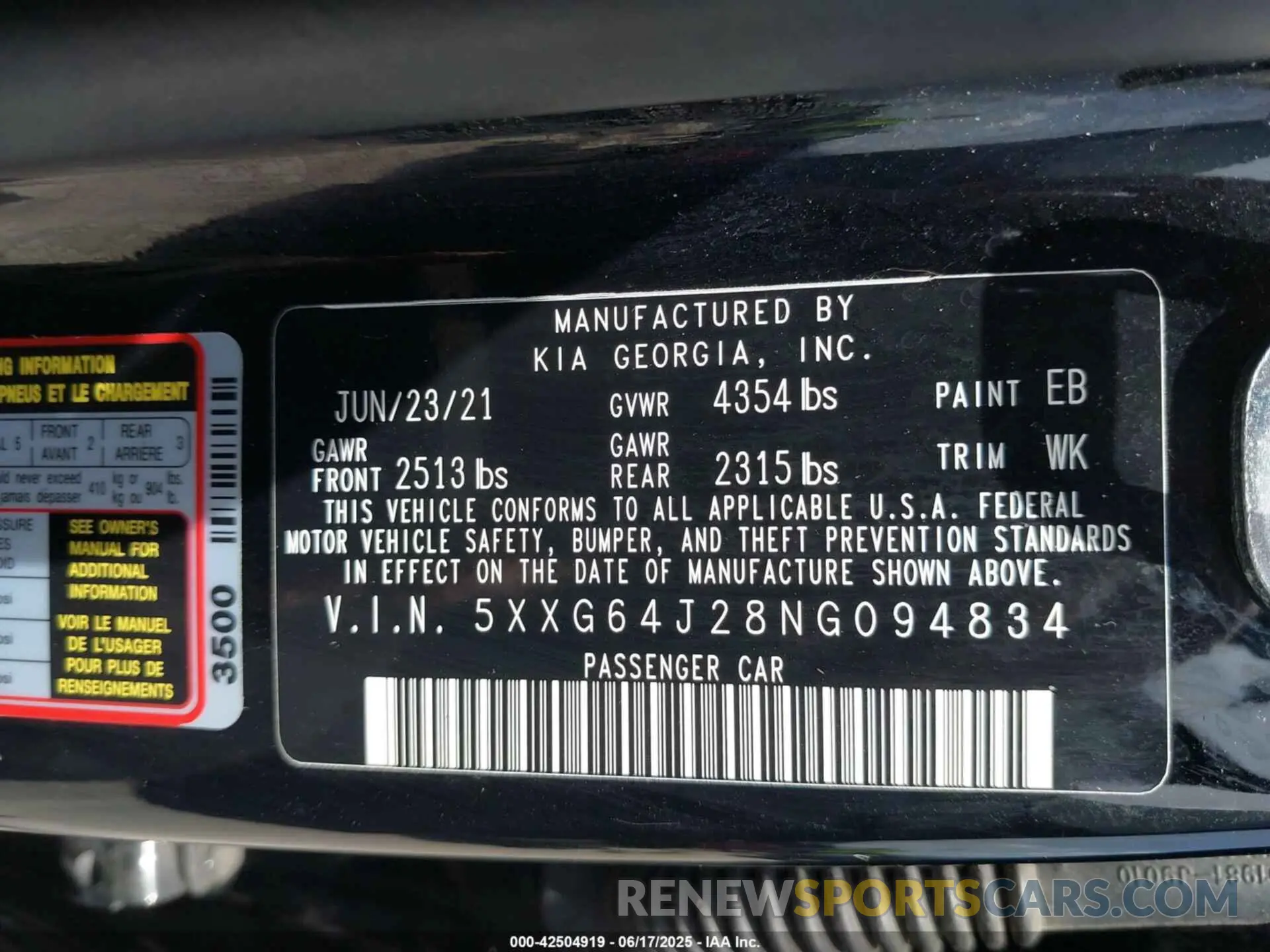 9 Photograph of a damaged car 5XXG64J28NG094834 KIA K5 2022