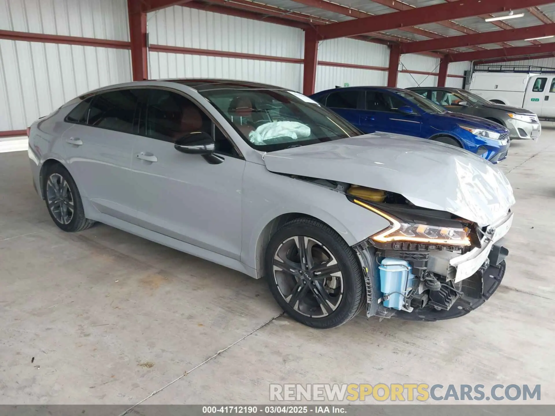1 Photograph of a damaged car 5XXG64J28NG116895 KIA K5 2022