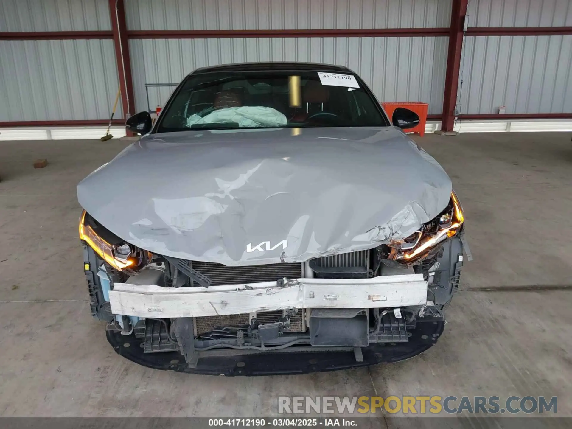 13 Photograph of a damaged car 5XXG64J28NG116895 KIA K5 2022