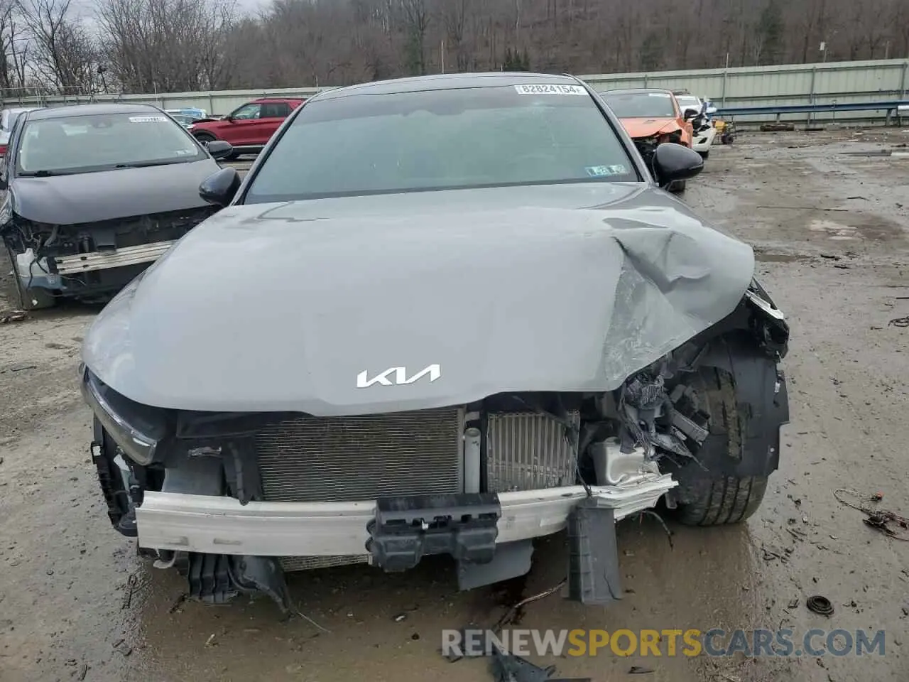5 Photograph of a damaged car 5XXG64J28NG118517 KIA K5 2022