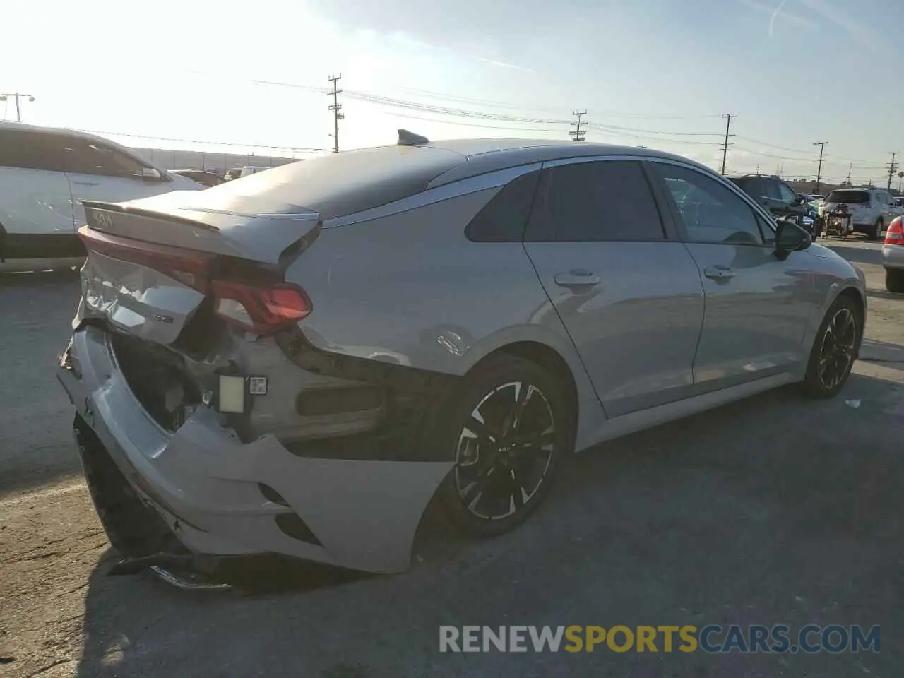 3 Photograph of a damaged car 5XXG64J28NG124527 KIA K5 2022