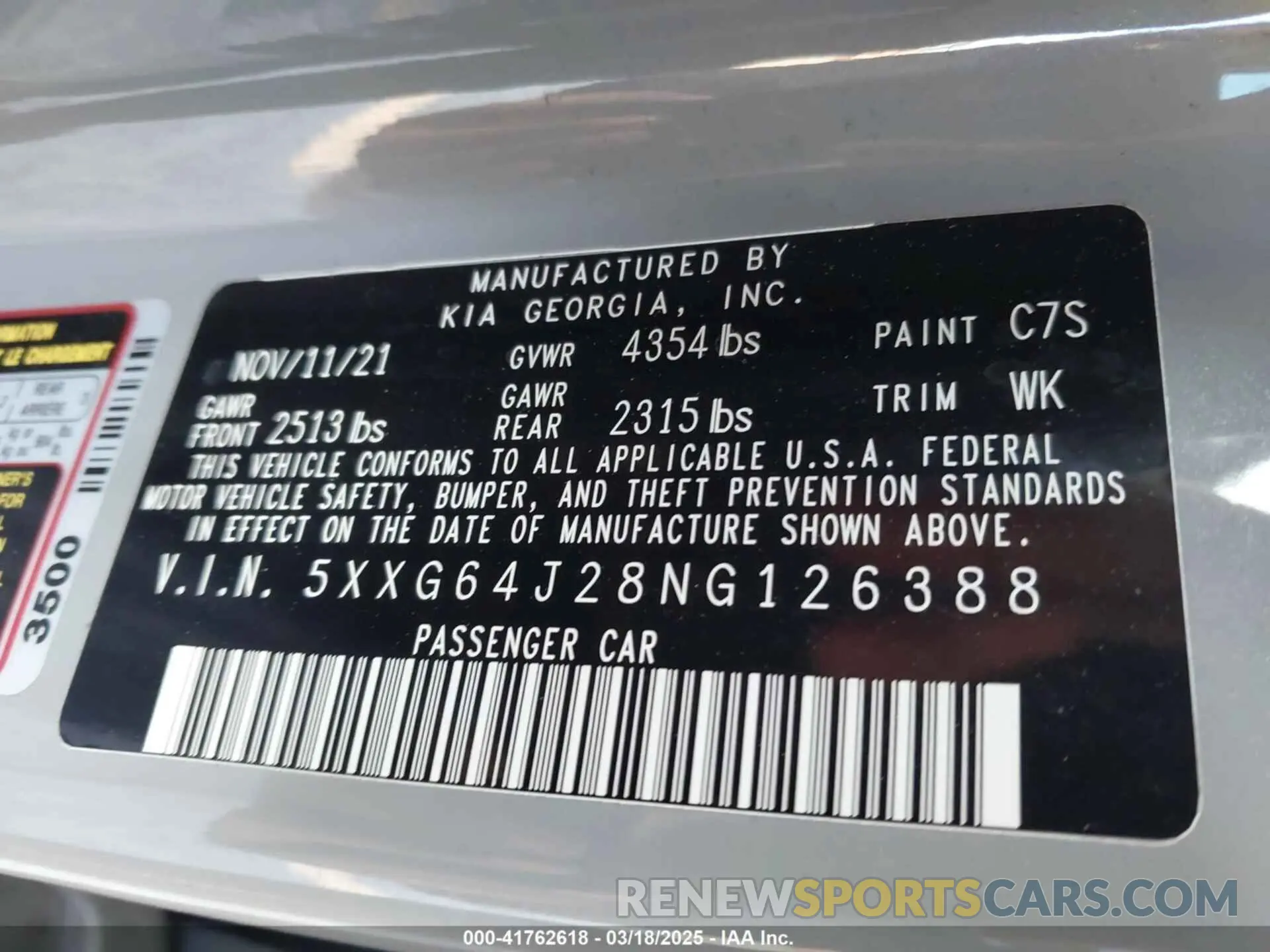 9 Photograph of a damaged car 5XXG64J28NG126388 KIA K5 2022