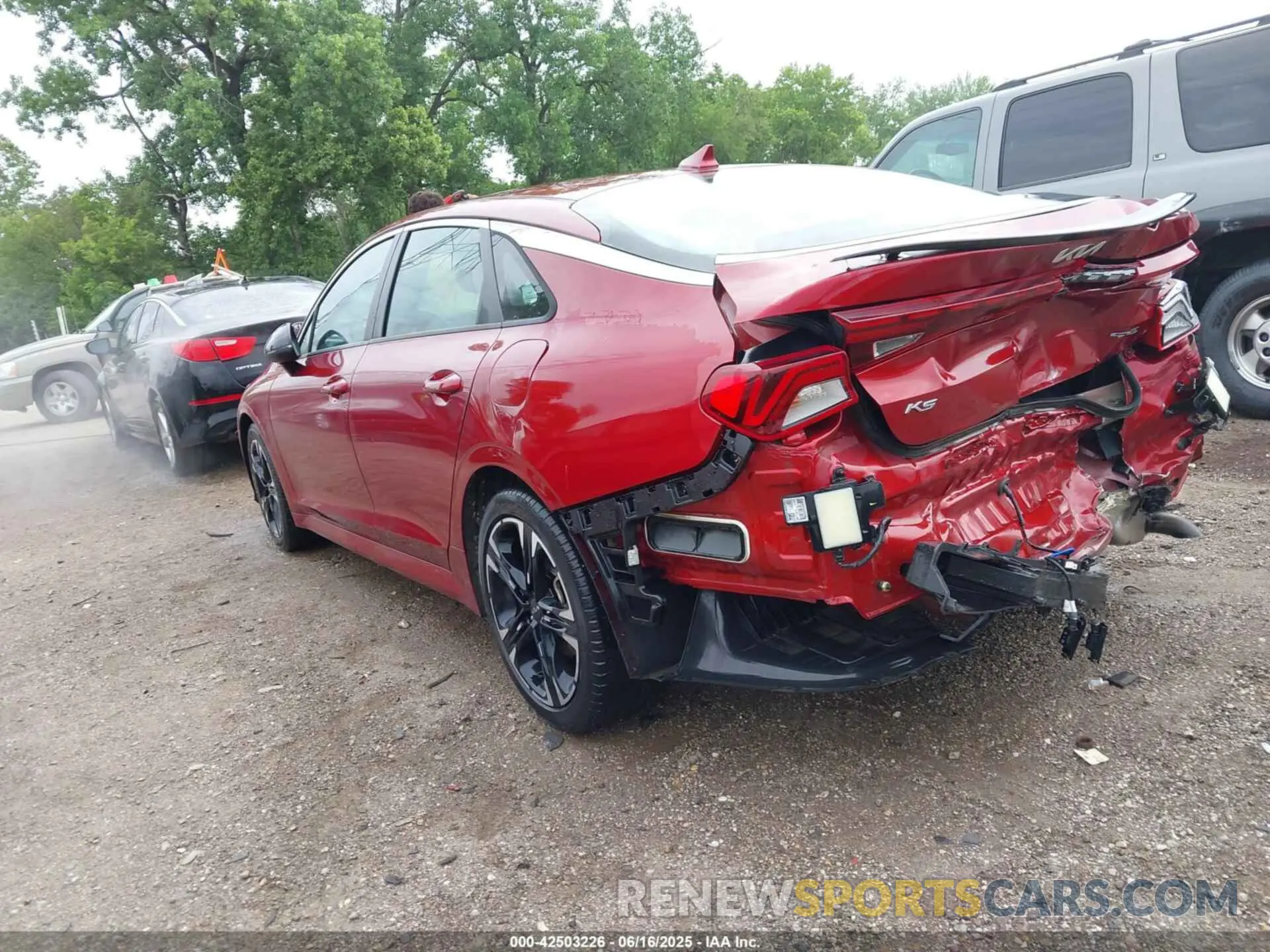 3 Photograph of a damaged car 5XXG64J29NG086029 KIA K5 2022