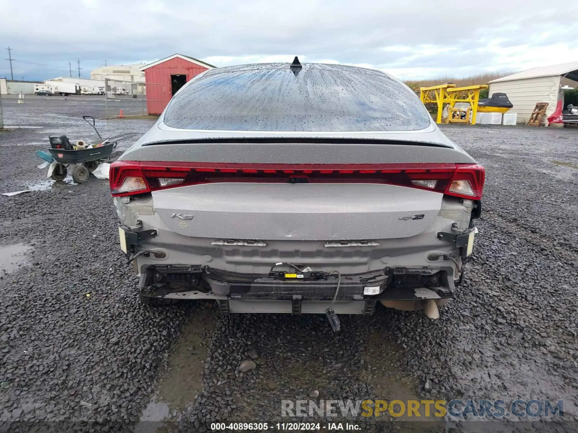 17 Photograph of a damaged car 5XXG64J29NG120146 KIA K5 2022