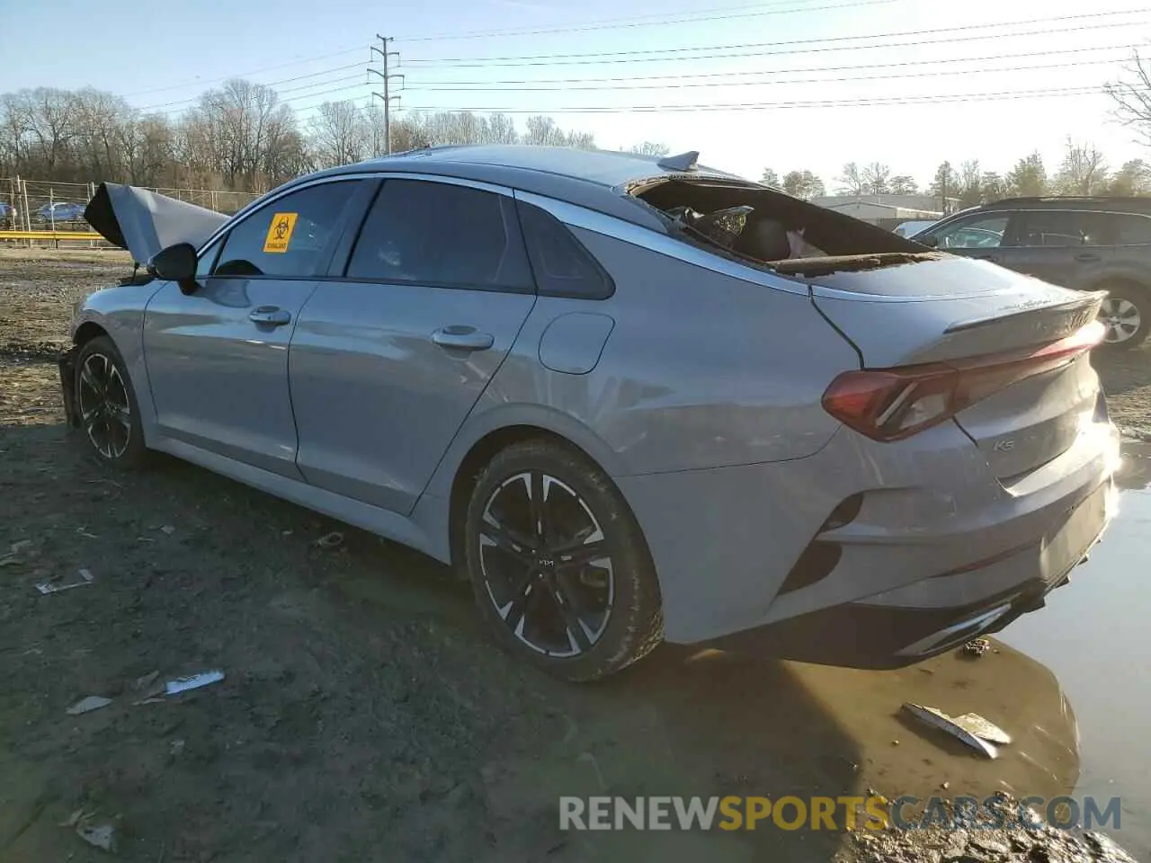 2 Photograph of a damaged car 5XXG64J29NG125220 KIA K5 2022