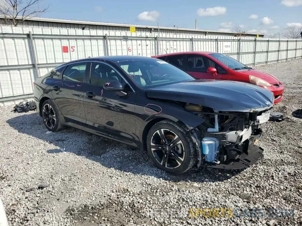 4 Photograph of a damaged car 5XXG64J29NG146441 KIA K5 2022