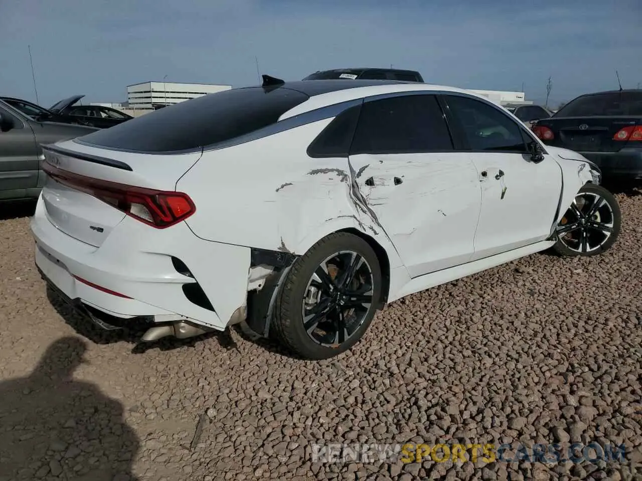 3 Photograph of a damaged car 5XXG64J29NG150487 KIA K5 2022