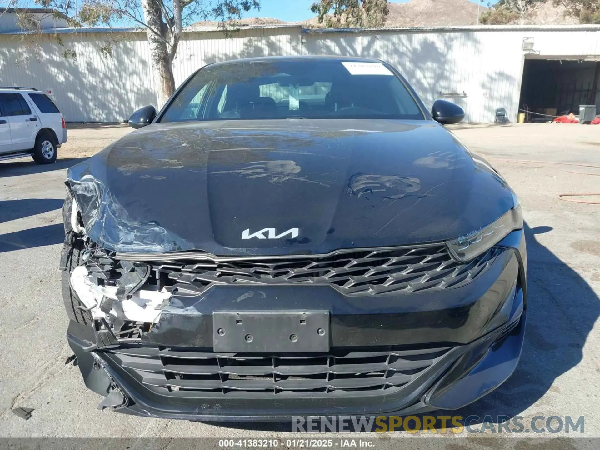 13 Photograph of a damaged car 5XXG64J2XNG084967 KIA K5 2022