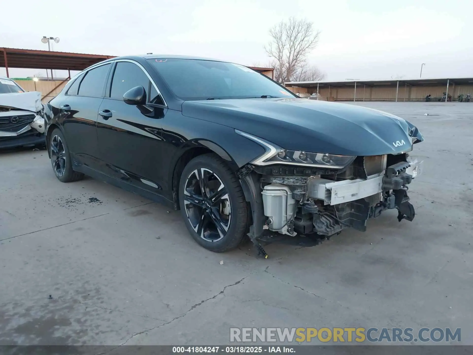 1 Photograph of a damaged car 5XXG64J2XNG104053 KIA K5 2022
