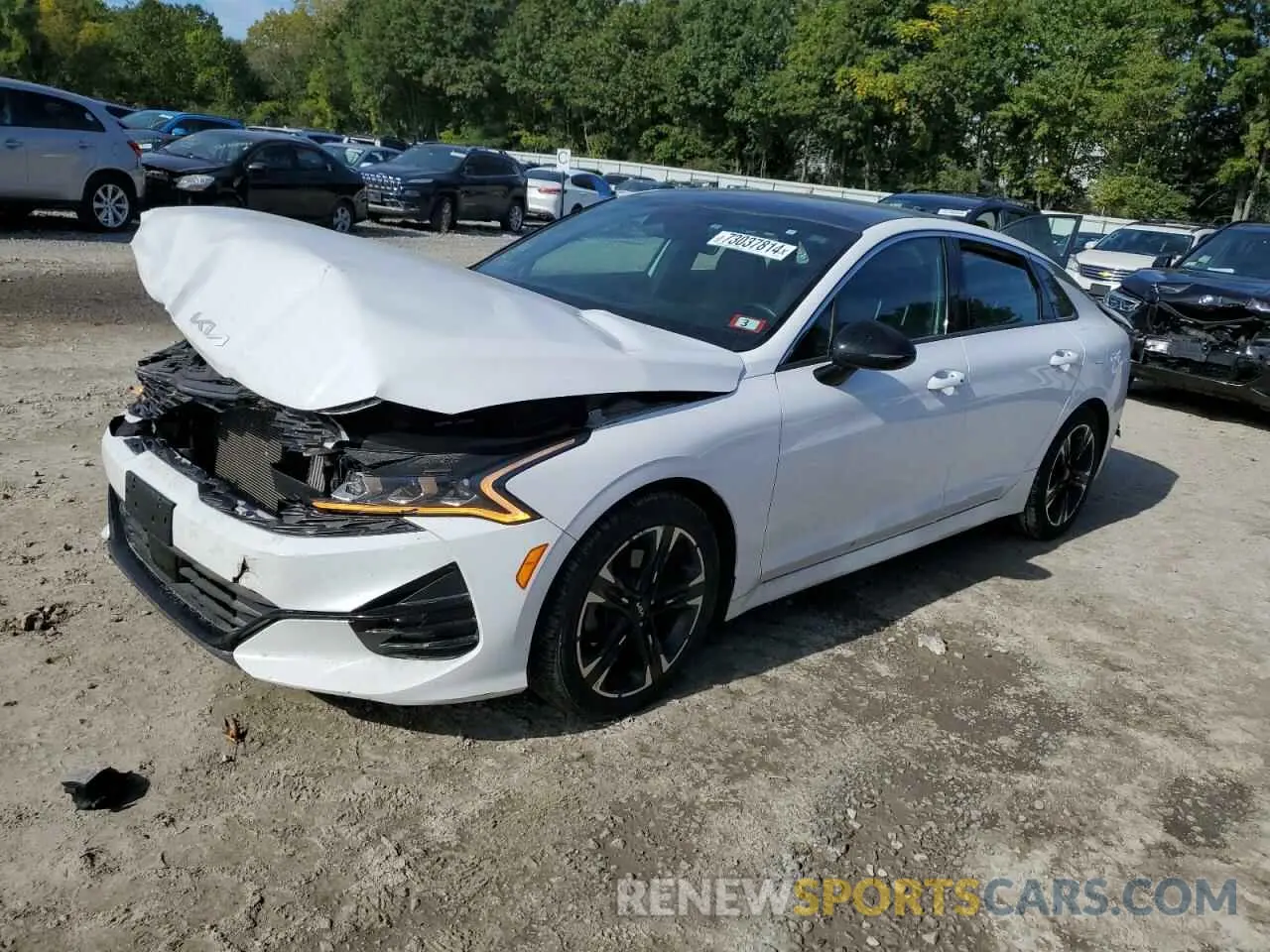 1 Photograph of a damaged car 5XXG64J2XNG121807 KIA K5 2022