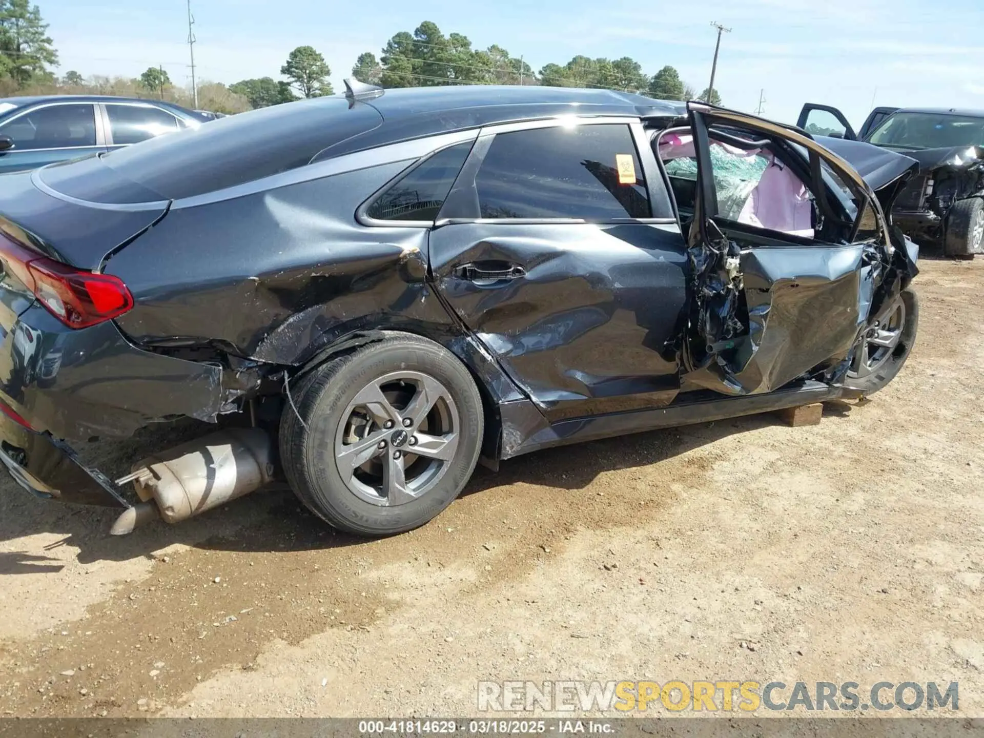 4 Photograph of a damaged car 5XXG14J22PG177290 KIA K5 2023