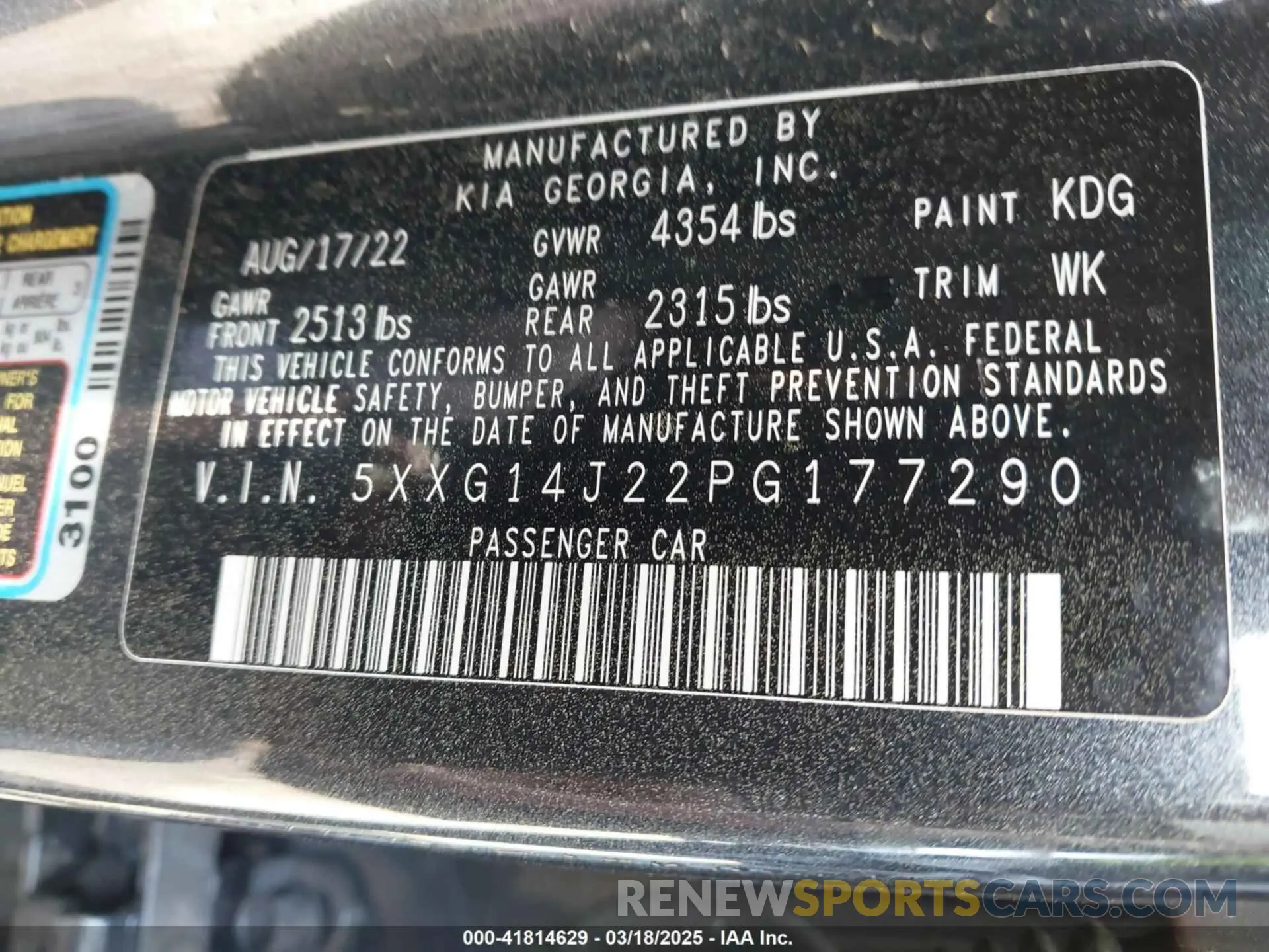 9 Photograph of a damaged car 5XXG14J22PG177290 KIA K5 2023