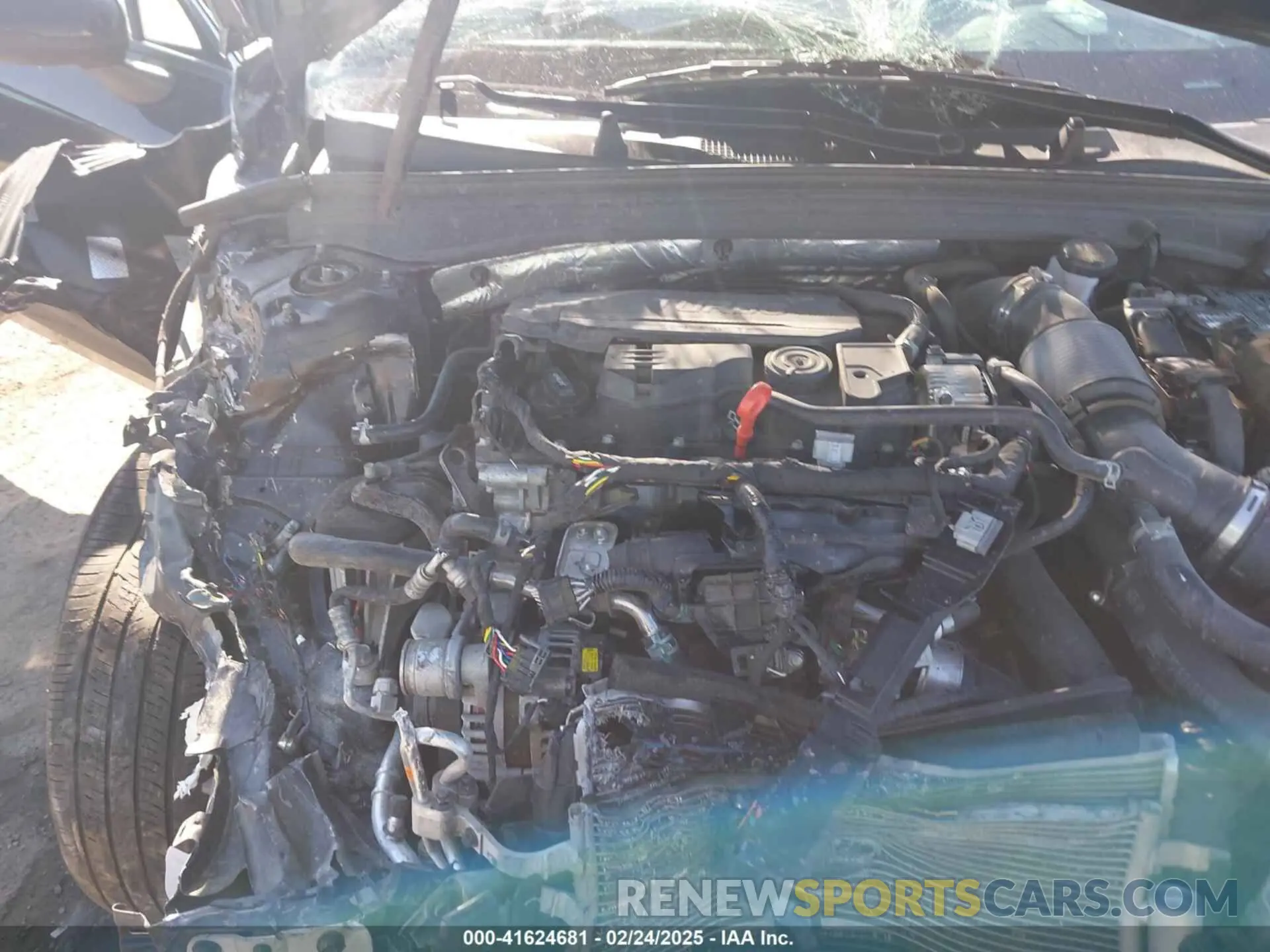 10 Photograph of a damaged car 5XXG14J22PG213009 KIA K5 2023