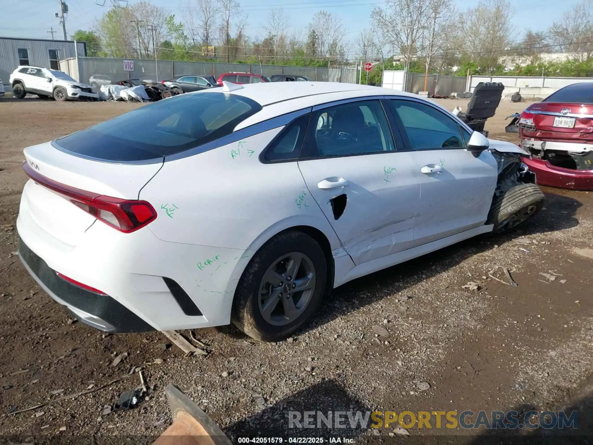 4 Photograph of a damaged car 5XXG14J25PG209181 KIA K5 2023