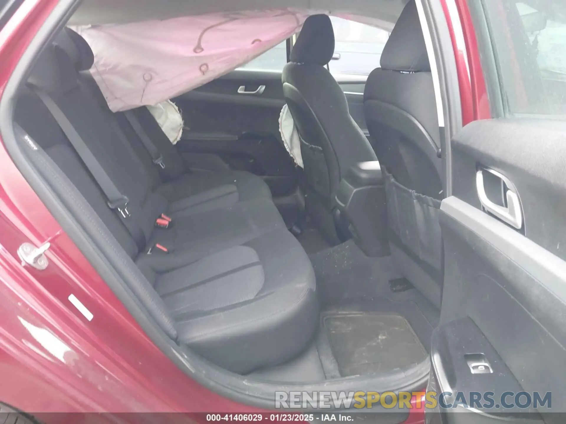8 Photograph of a damaged car 5XXG14J2XPG179918 KIA K5 2023