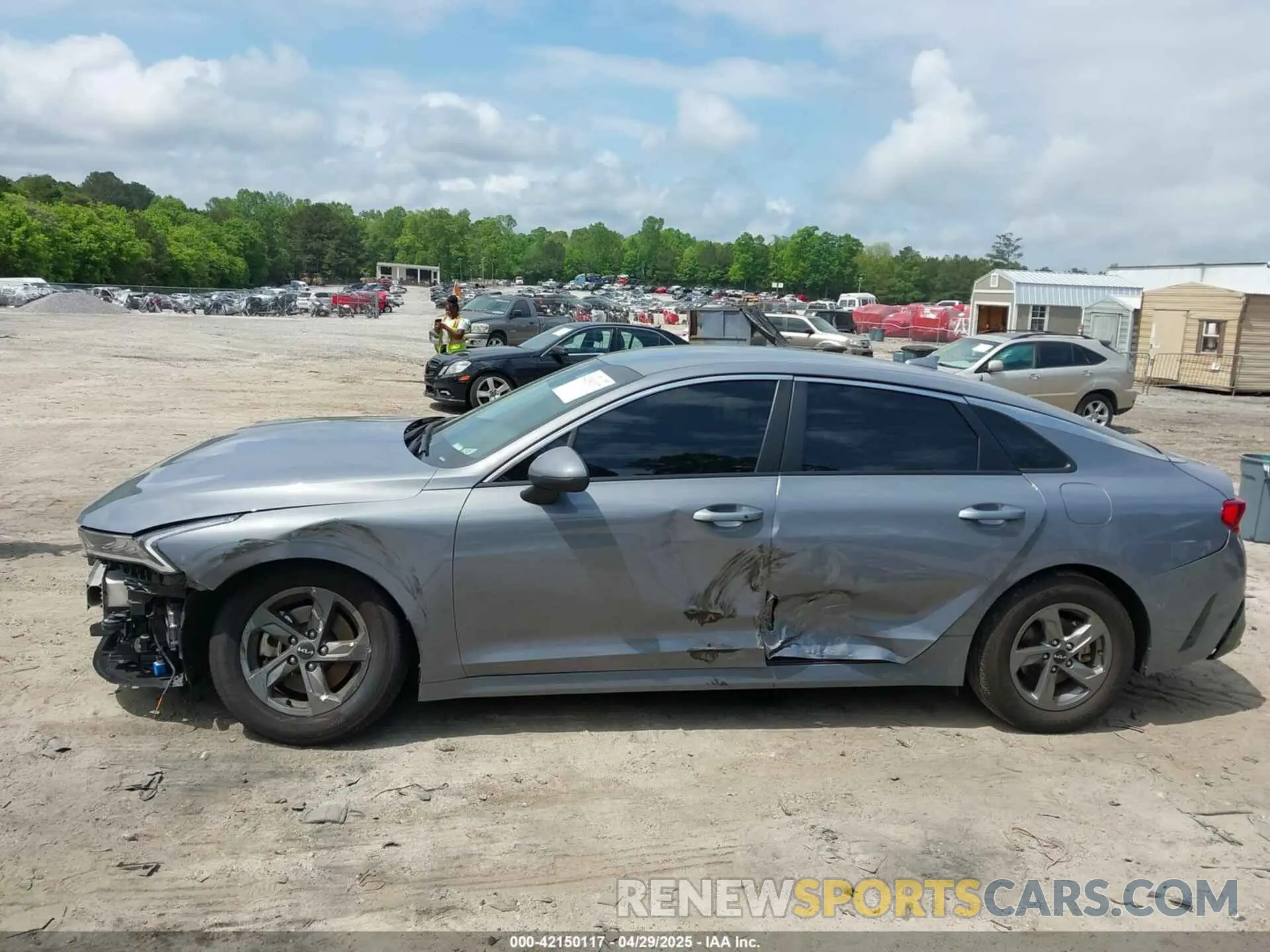 15 Photograph of a damaged car 5XXG14J2XPG216370 KIA K5 2023
