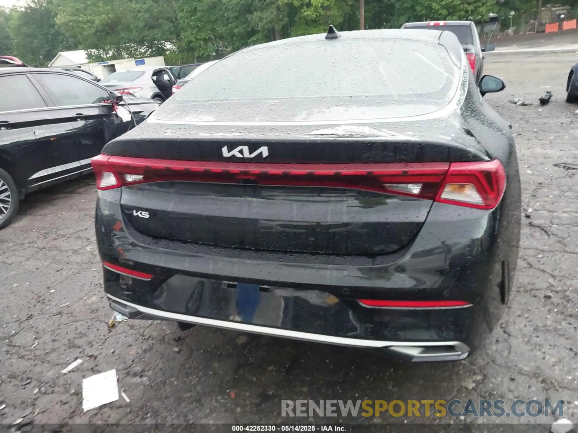 17 Photograph of a damaged car 5XXG34J21PG173855 KIA K5 2023