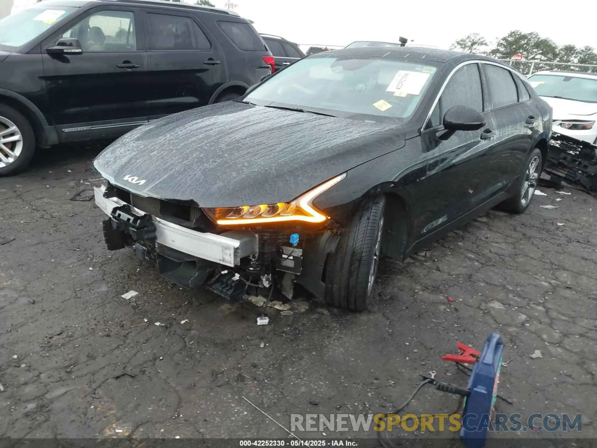 2 Photograph of a damaged car 5XXG34J21PG173855 KIA K5 2023