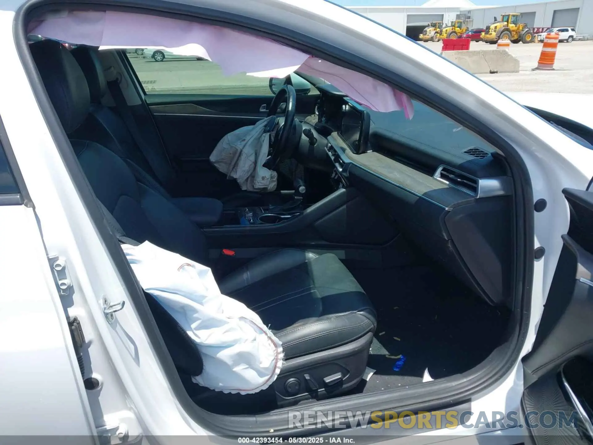 5 Photograph of a damaged car 5XXG34J2XPG174566 KIA K5 2023