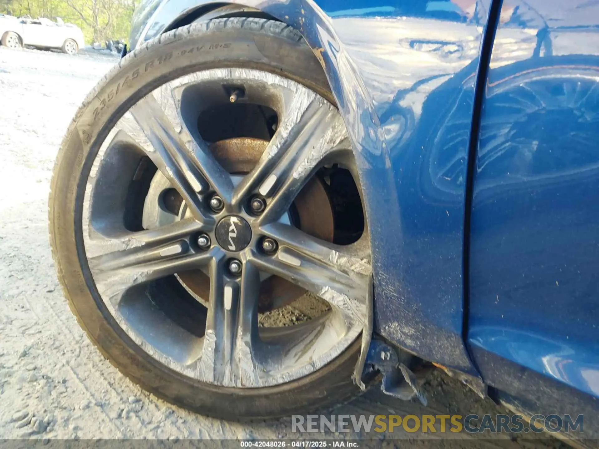 19 Photograph of a damaged car 5XXG34J2XPG216668 KIA K5 2023
