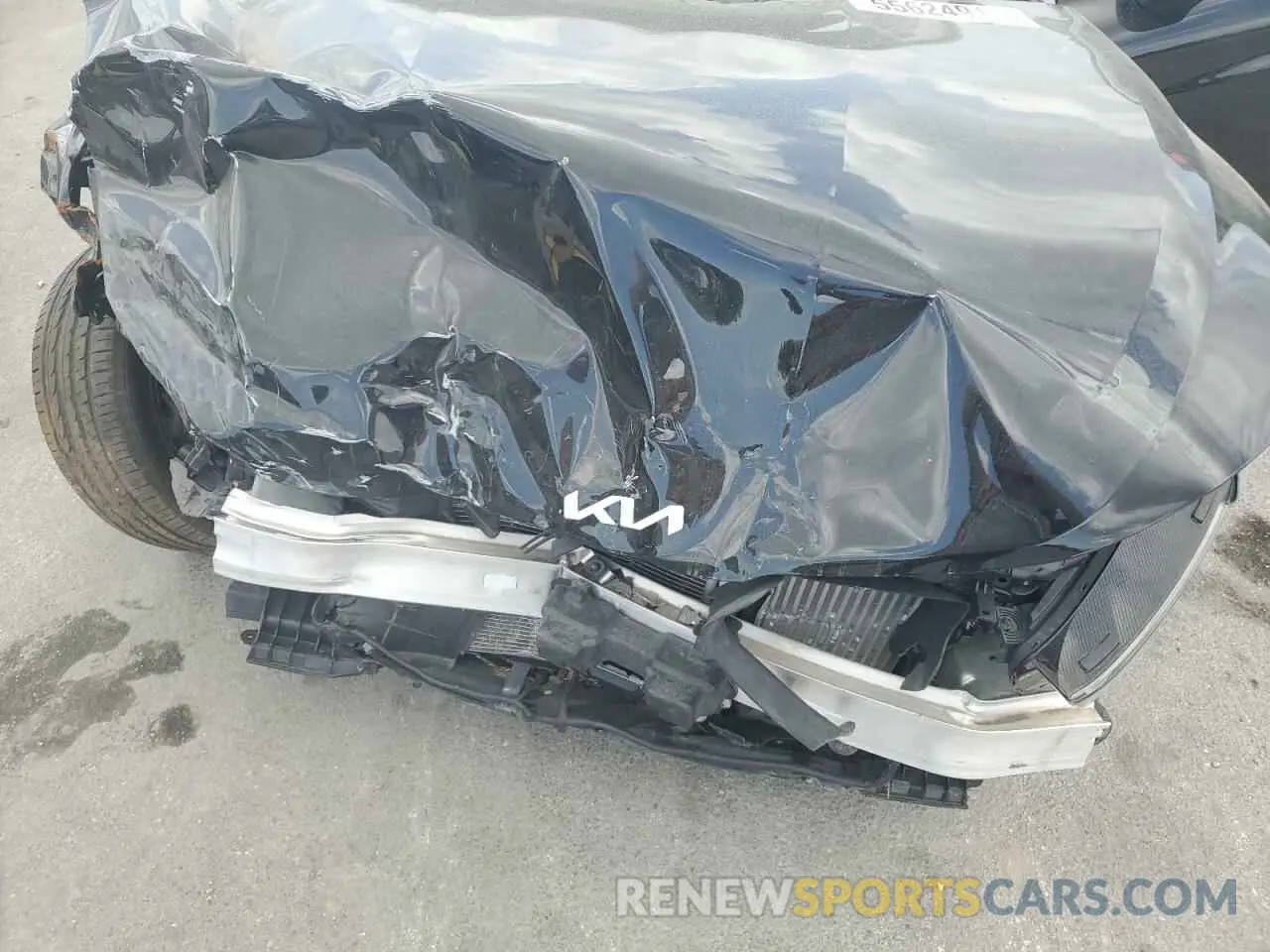 11 Photograph of a damaged car 5XXG64J20PG176267 KIA K5 2023