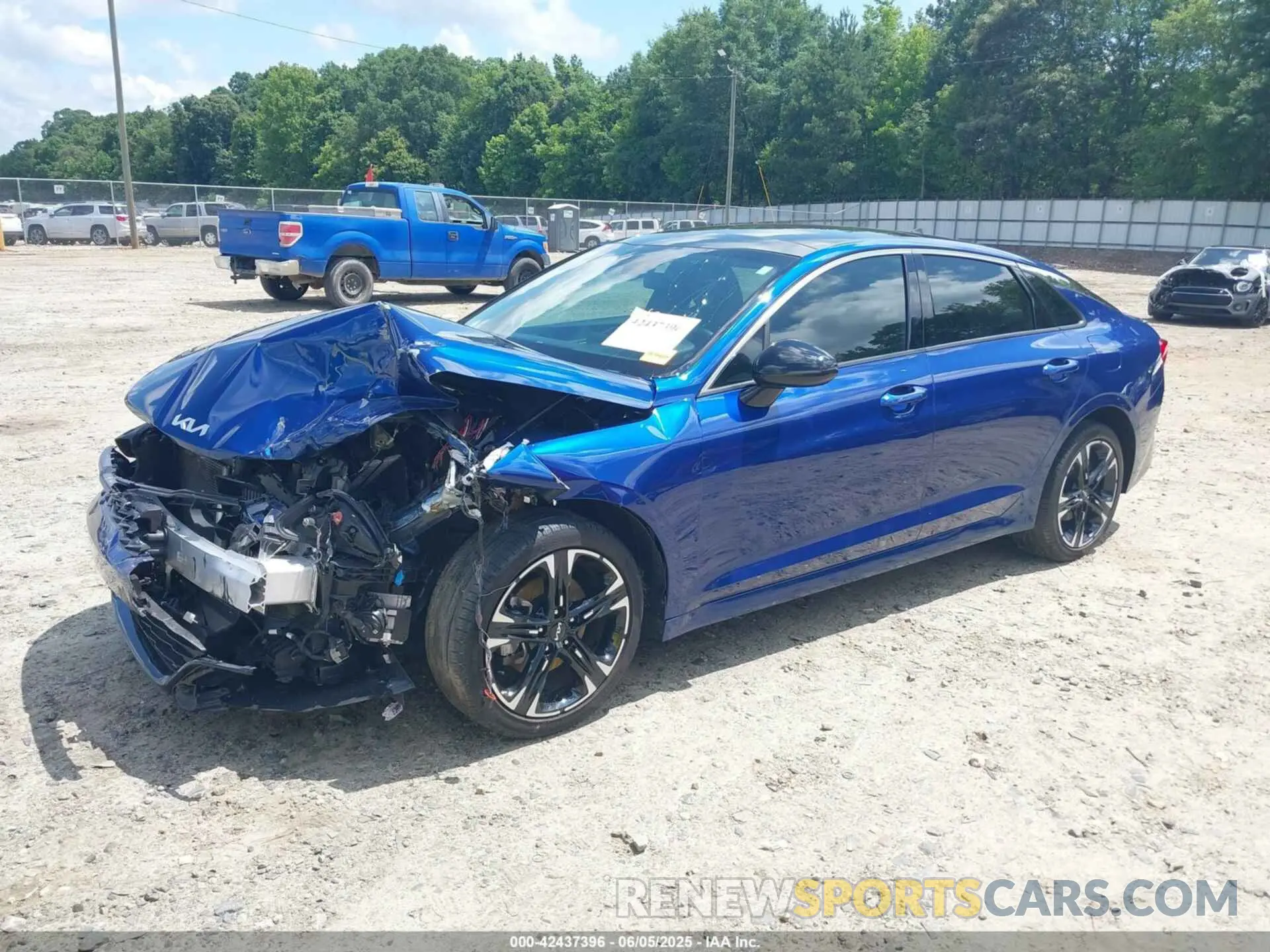 2 Photograph of a damaged car 5XXG64J20PG210921 KIA K5 2023