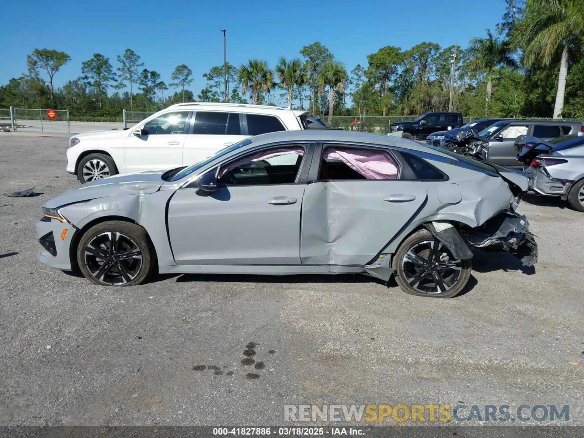 15 Photograph of a damaged car 5XXG64J25PG206492 KIA K5 2023