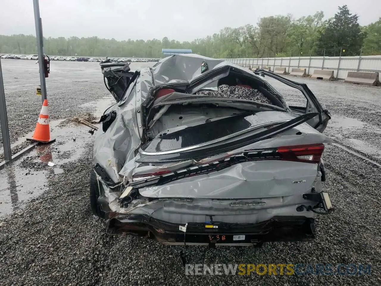 6 Photograph of a damaged car 5XXG64J26PG177116 KIA K5 2023