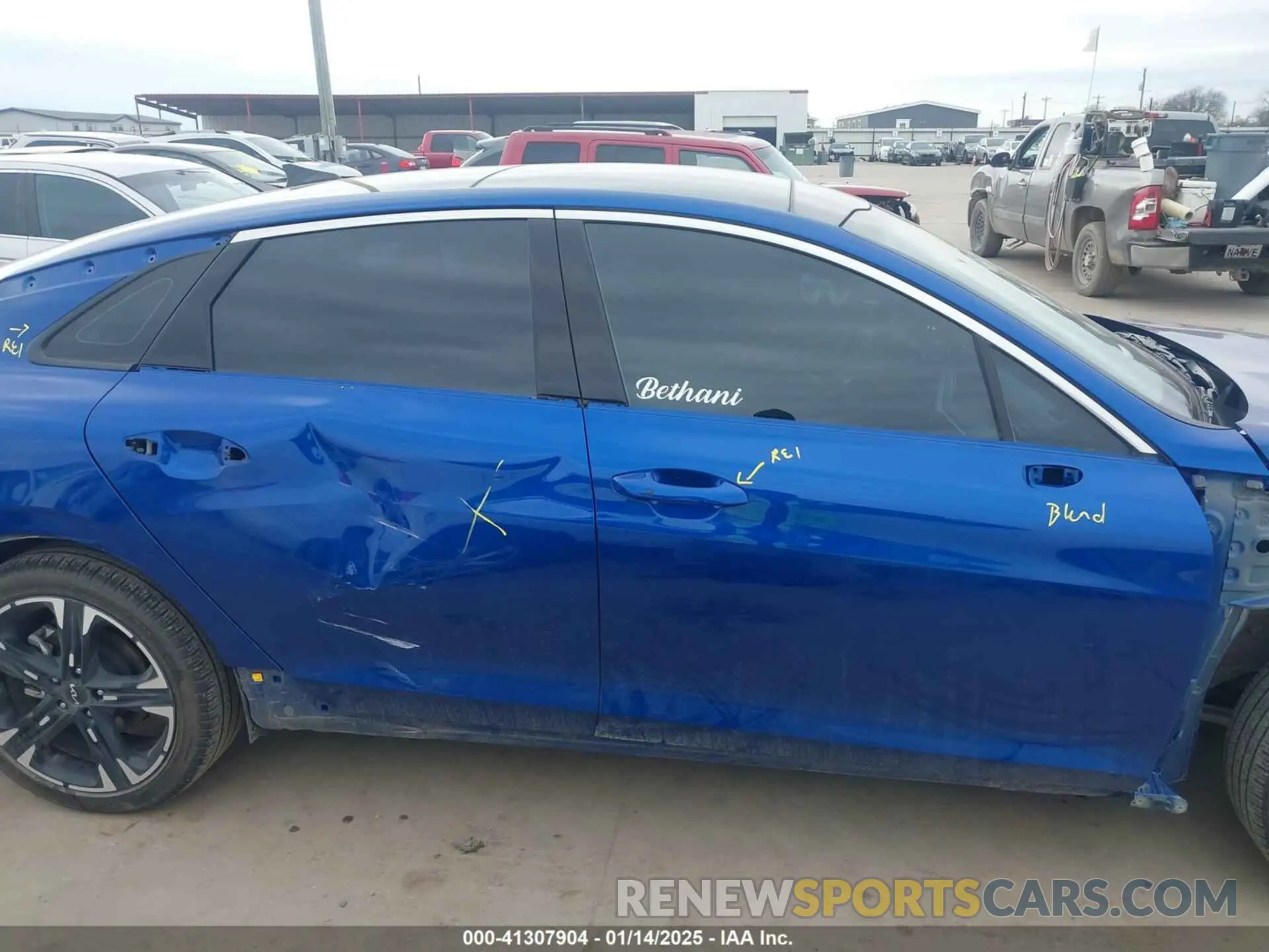 14 Photograph of a damaged car 5XXG64J27PG172068 KIA K5 2023