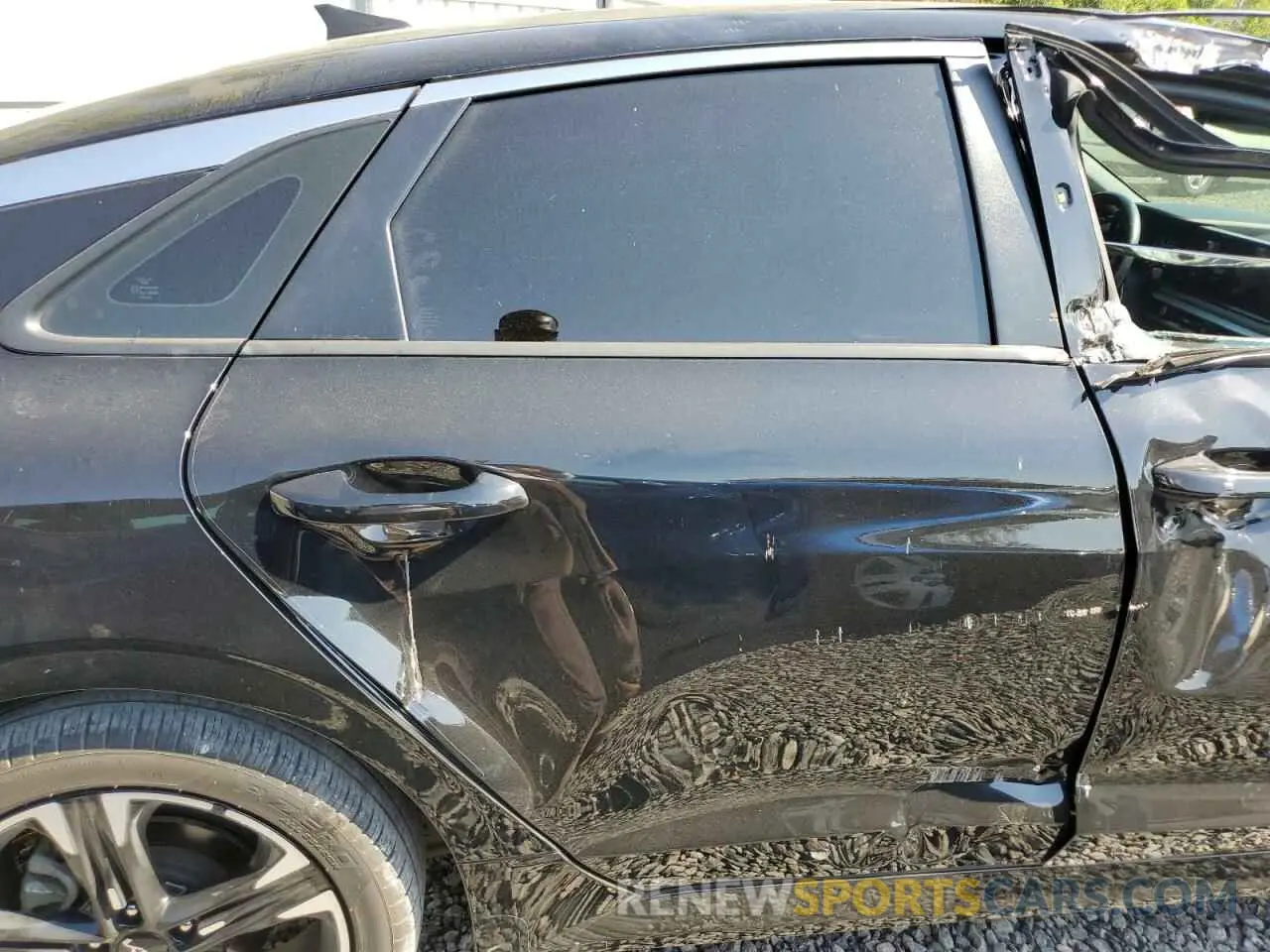 10 Photograph of a damaged car 5XXG64J27PG176461 KIA K5 2023