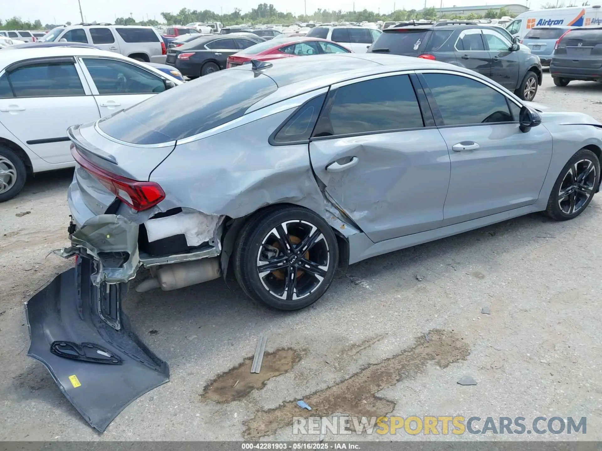 4 Photograph of a damaged car 5XXG64J28PG182317 KIA K5 2023