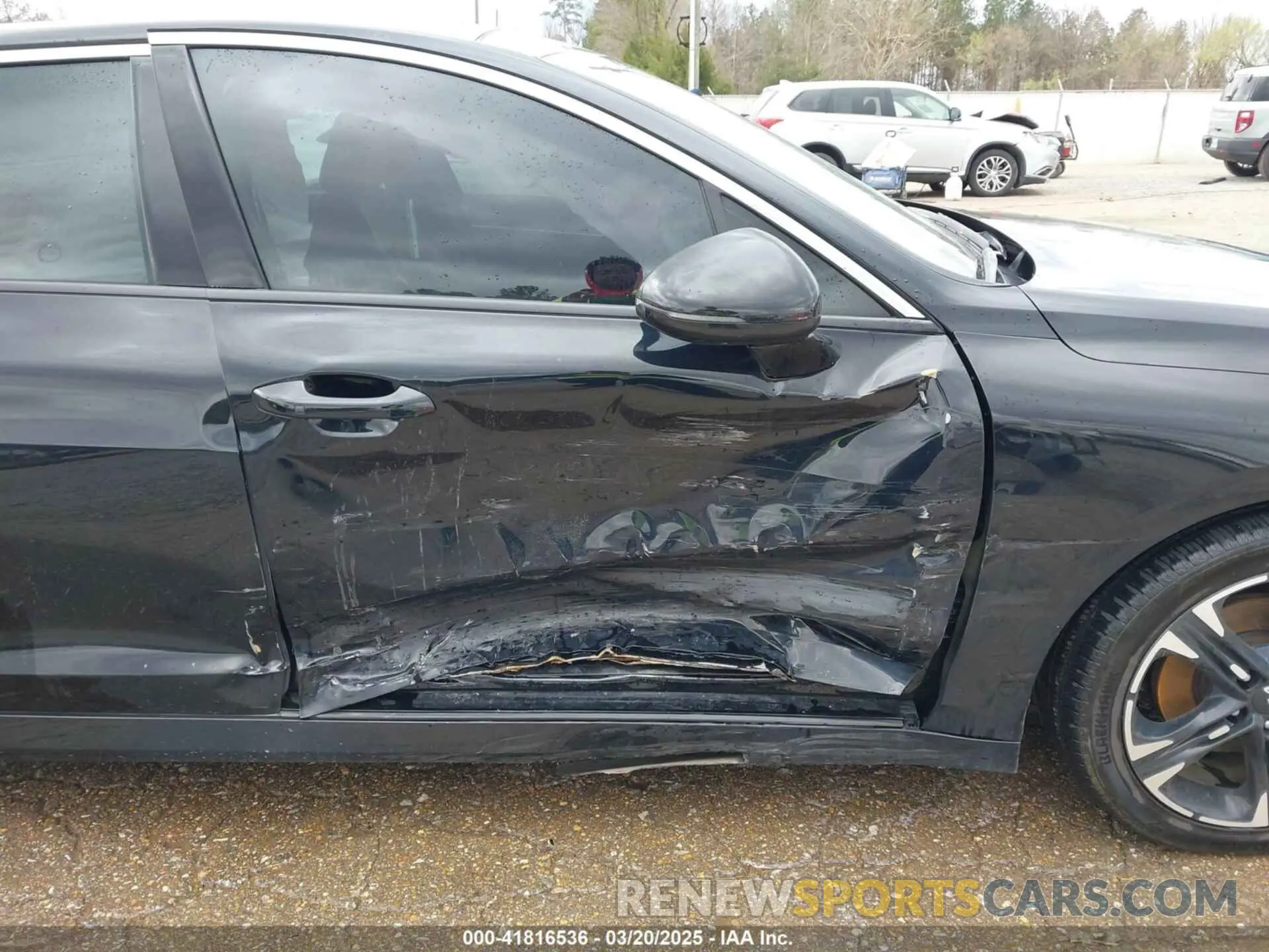 6 Photograph of a damaged car 5XXG64J28PG206566 KIA K5 2023
