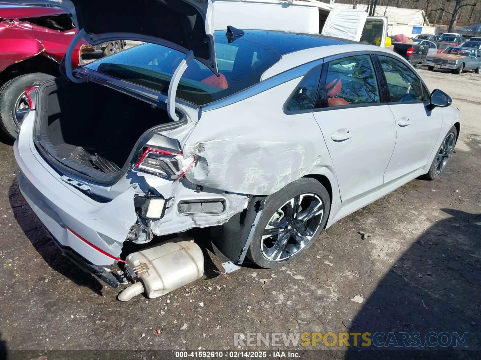 4 Photograph of a damaged car 5XXG64J29PG212957 KIA K5 2023