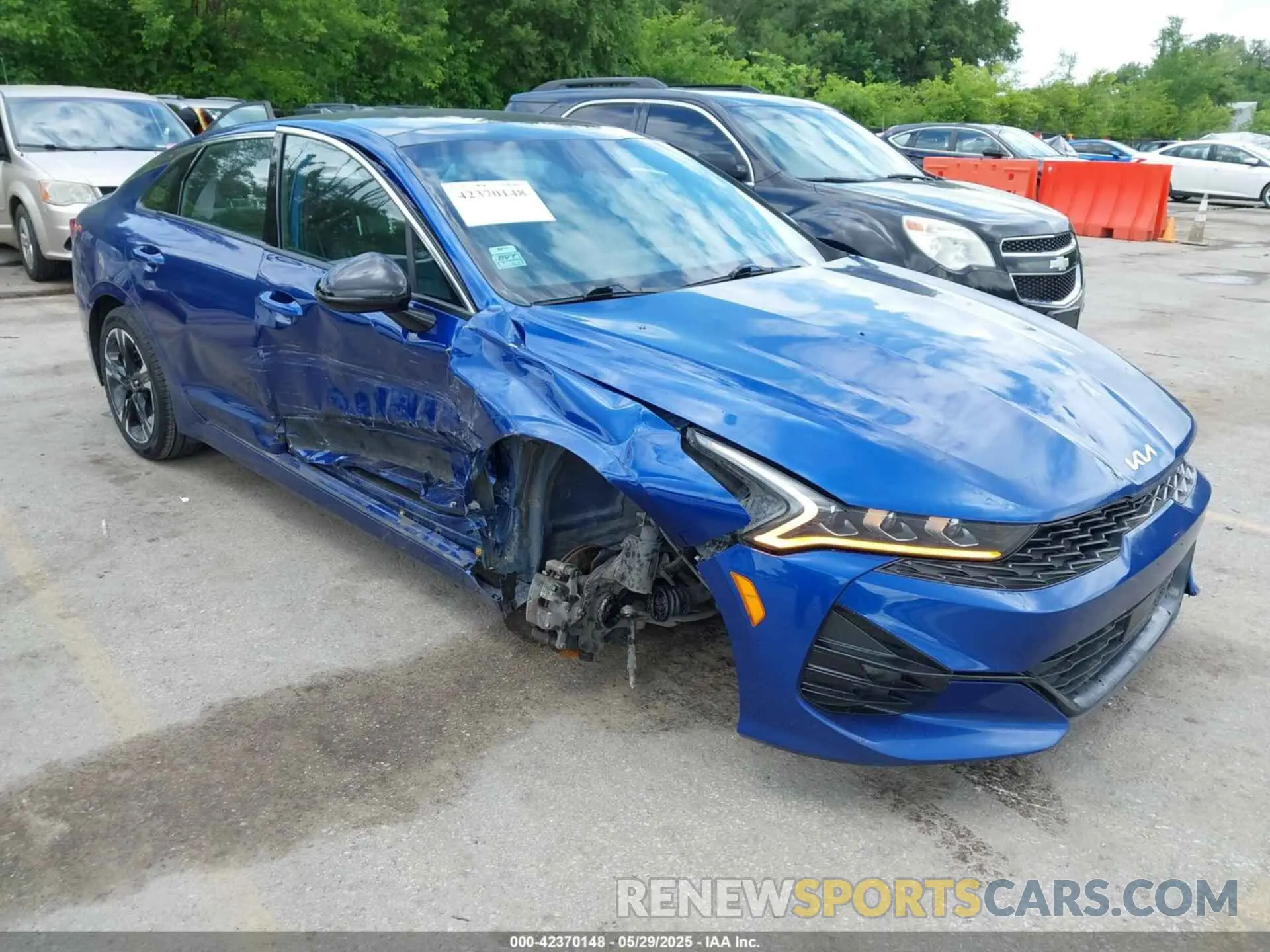 1 Photograph of a damaged car 5XXG64J2XPG171562 KIA K5 2023