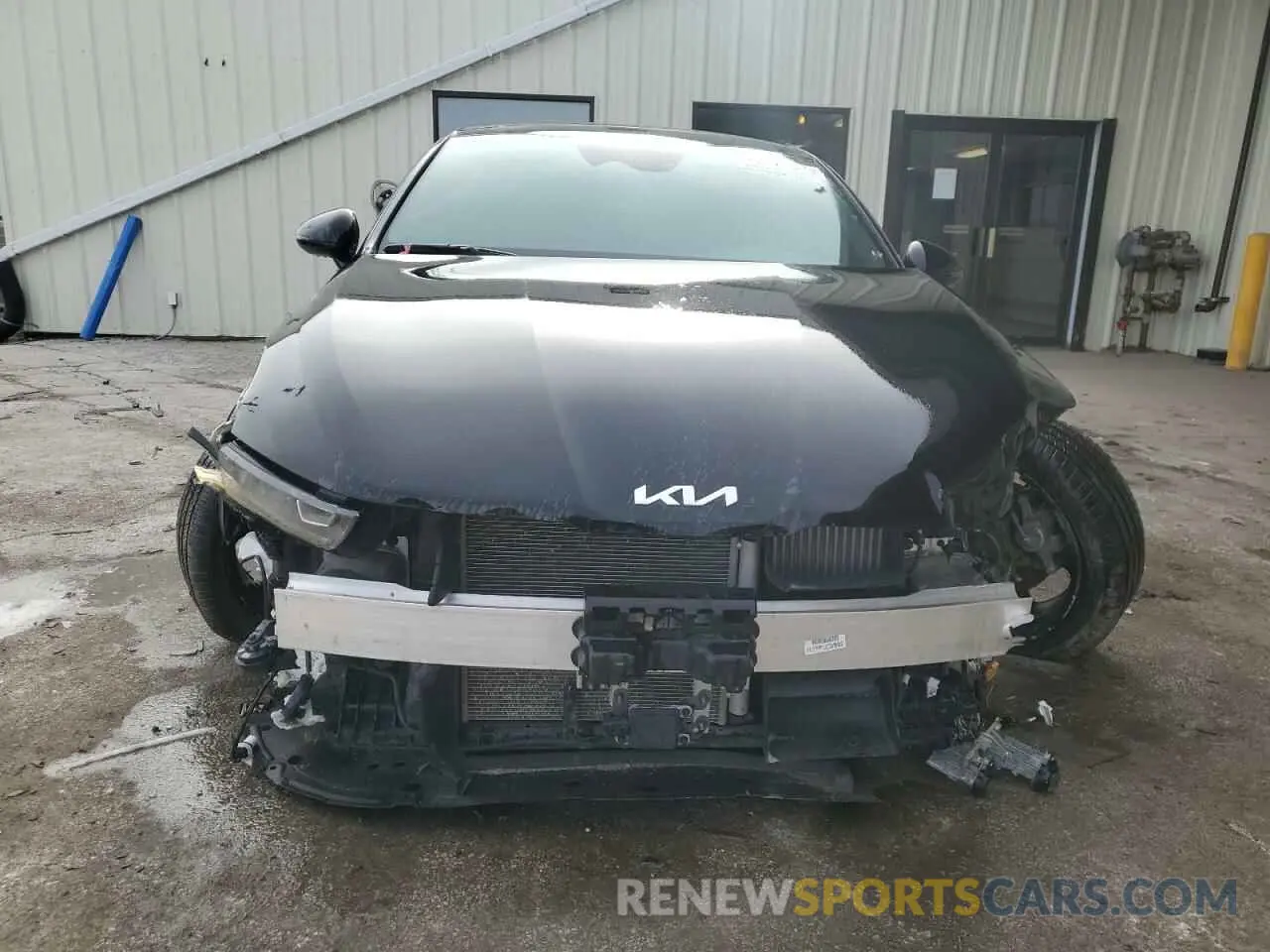 5 Photograph of a damaged car 5XXG64J2XPG188376 KIA K5 2023