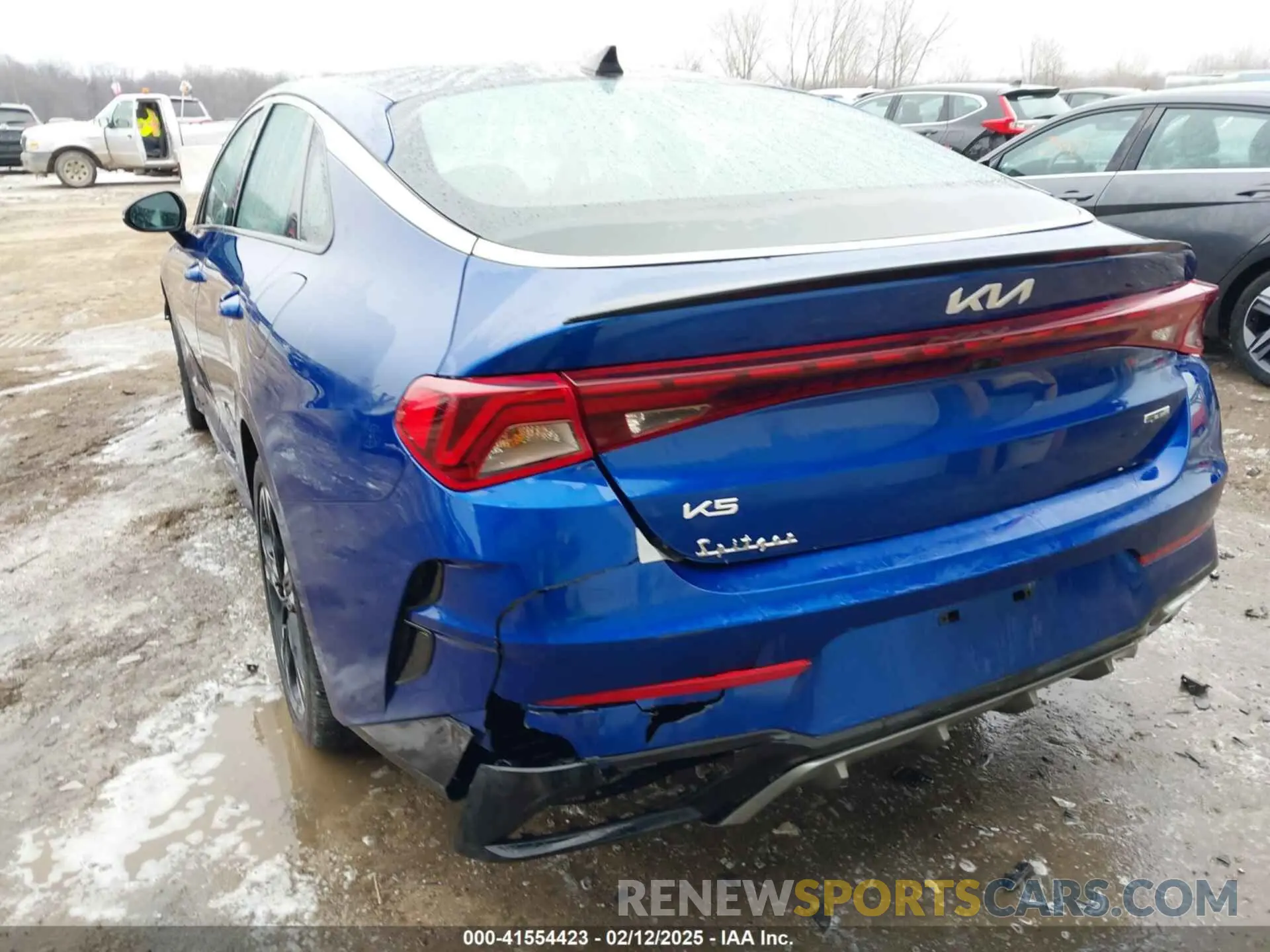 3 Photograph of a damaged car 5XXG64J2XPG211820 KIA K5 2023