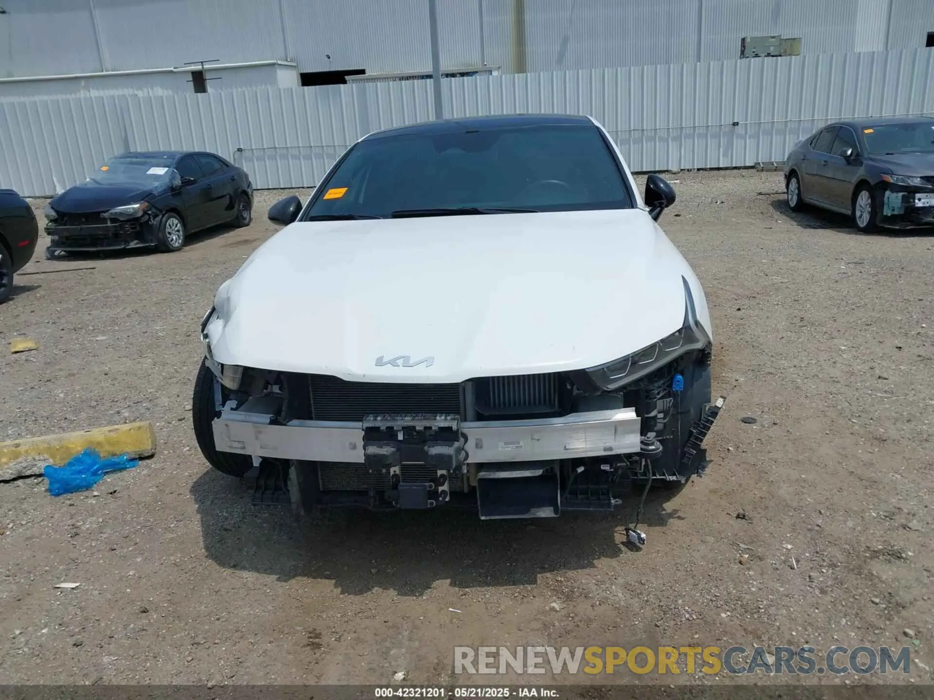 13 Photograph of a damaged car 5XXG64J2XPG215642 KIA K5 2023