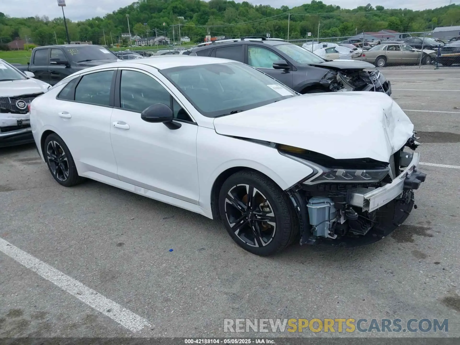 1 Photograph of a damaged car 5XXG64J2XPG218721 KIA K5 2023