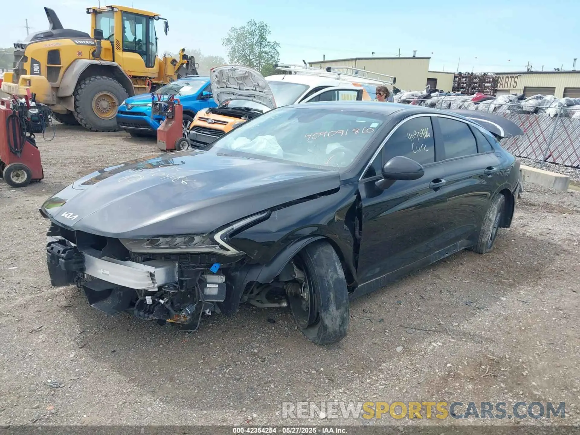 2 Photograph of a damaged car 5XXG14J21RG230015 KIA K5 2024